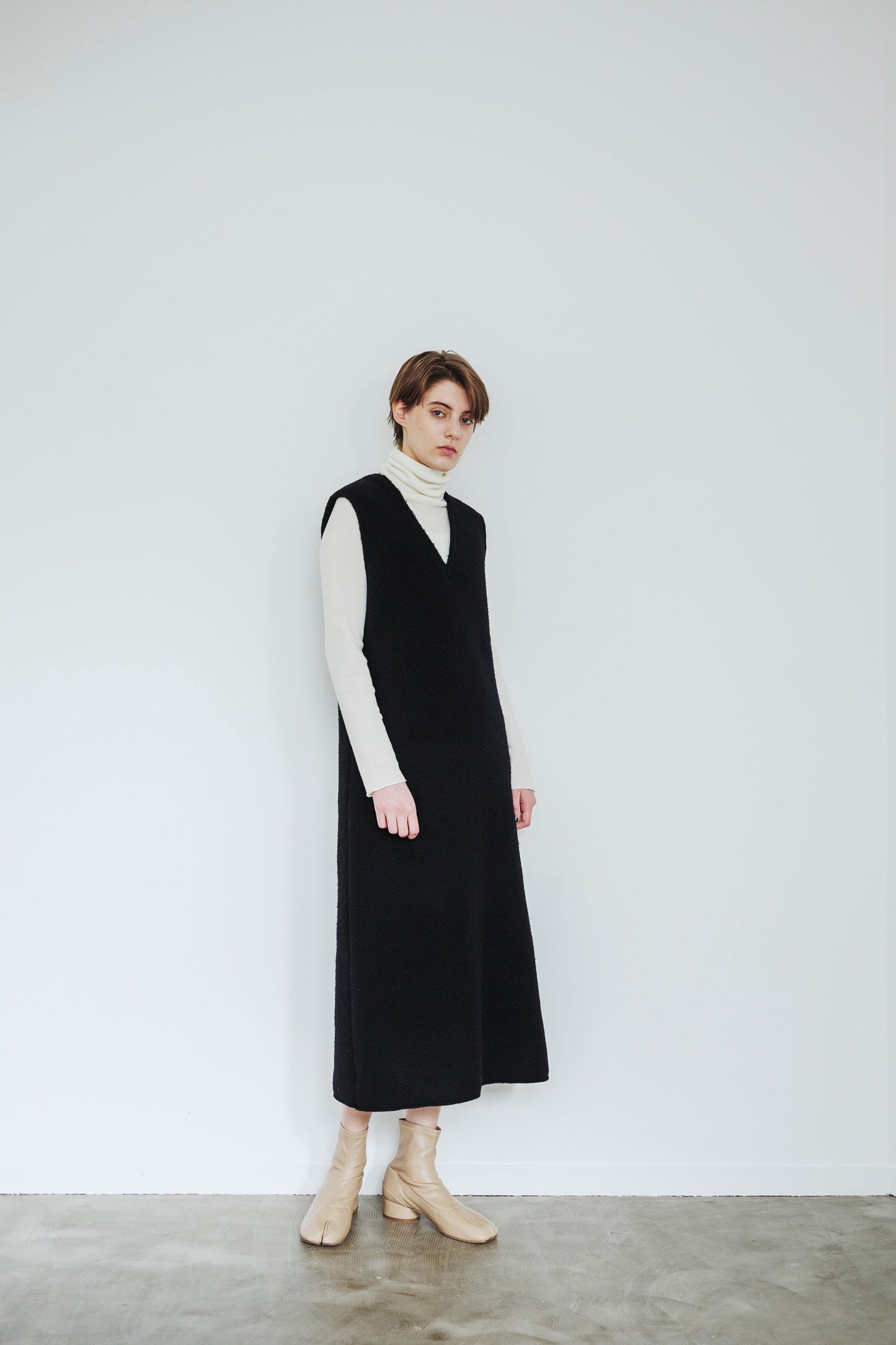 LIGHT WOOL DRESS