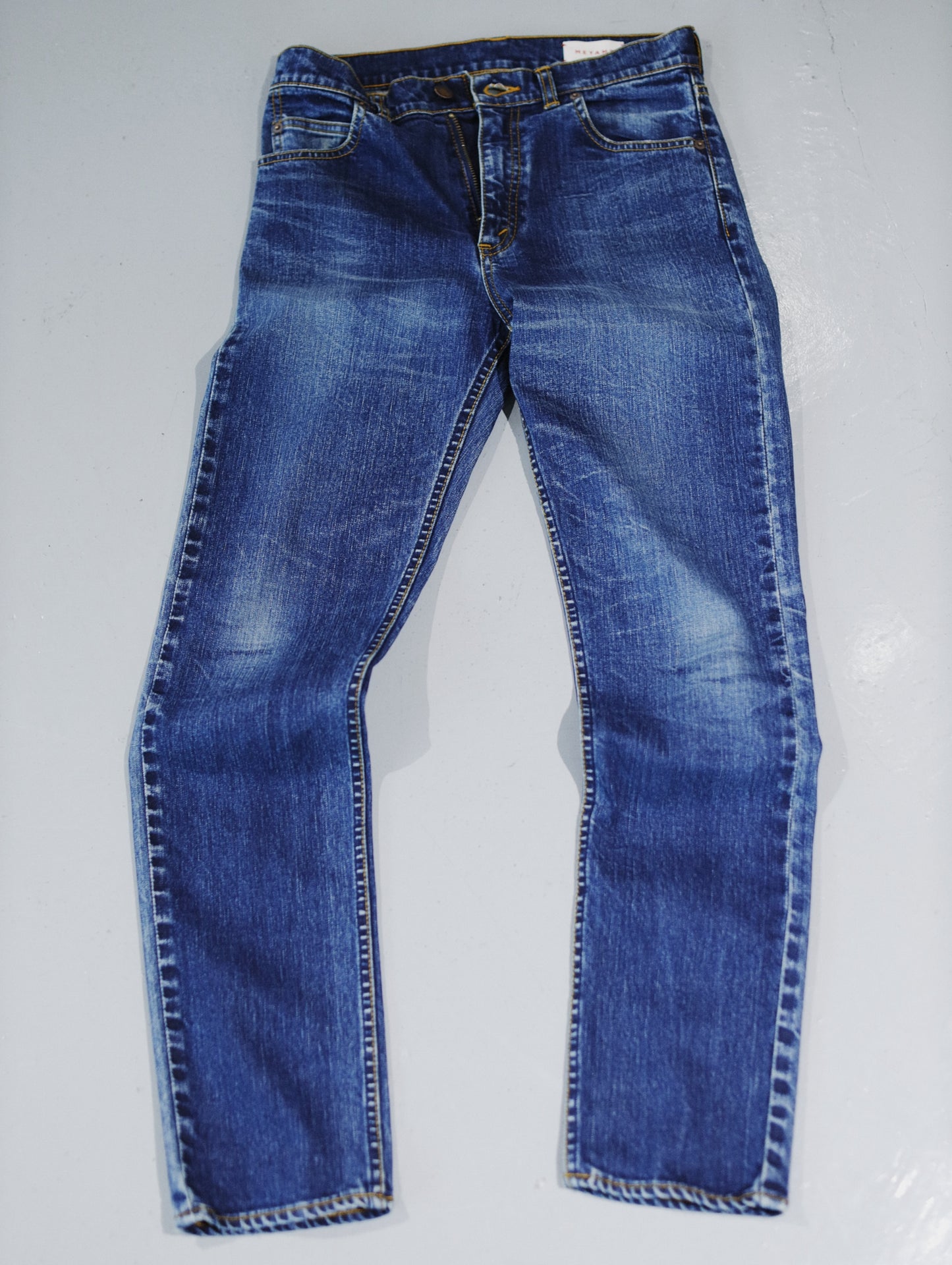BLUE JEAN