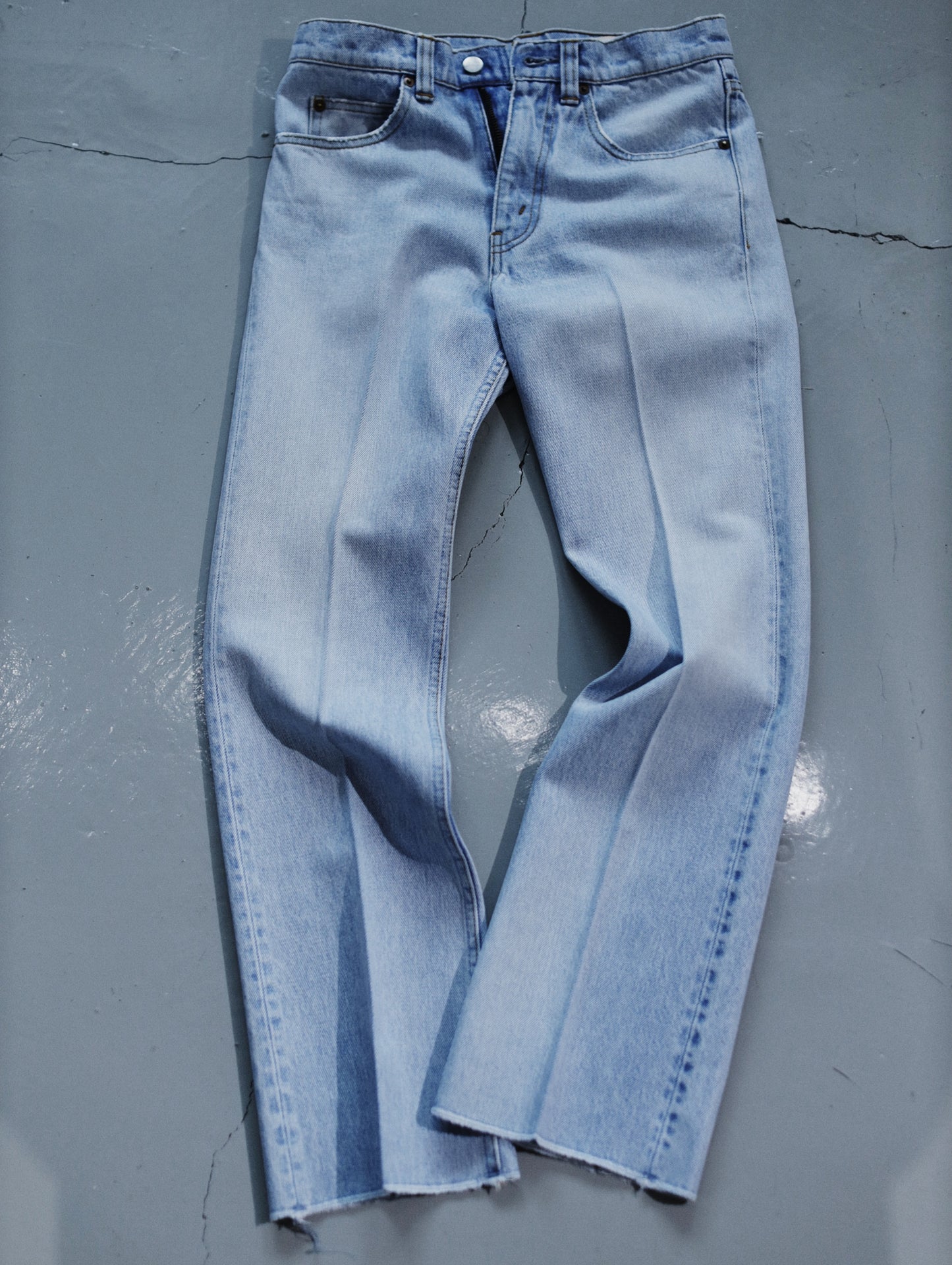 CENTER PRESS FLARE JEANS