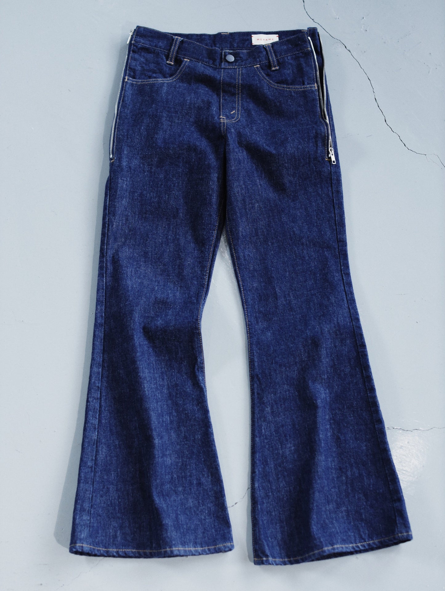 SIDE ZIP FLARE JEAN