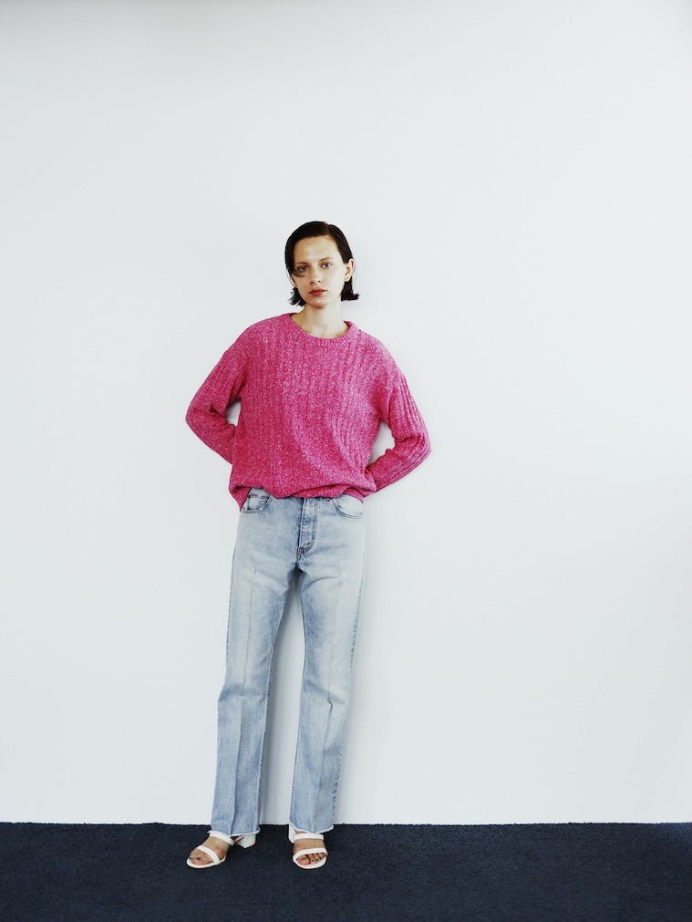 CENTER PLEATS FLARE JEANS