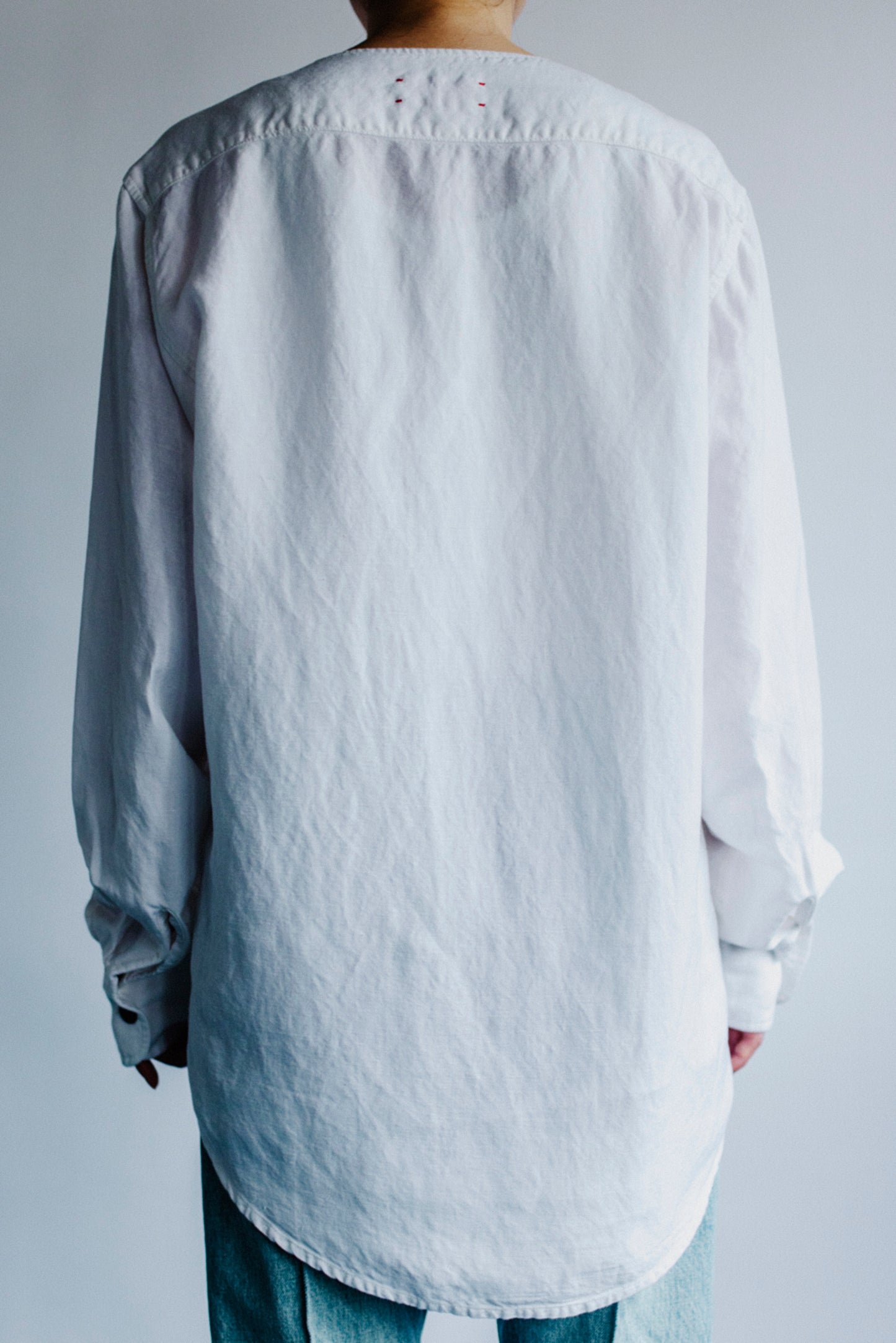 LINEN CREW NECK BLOUSE