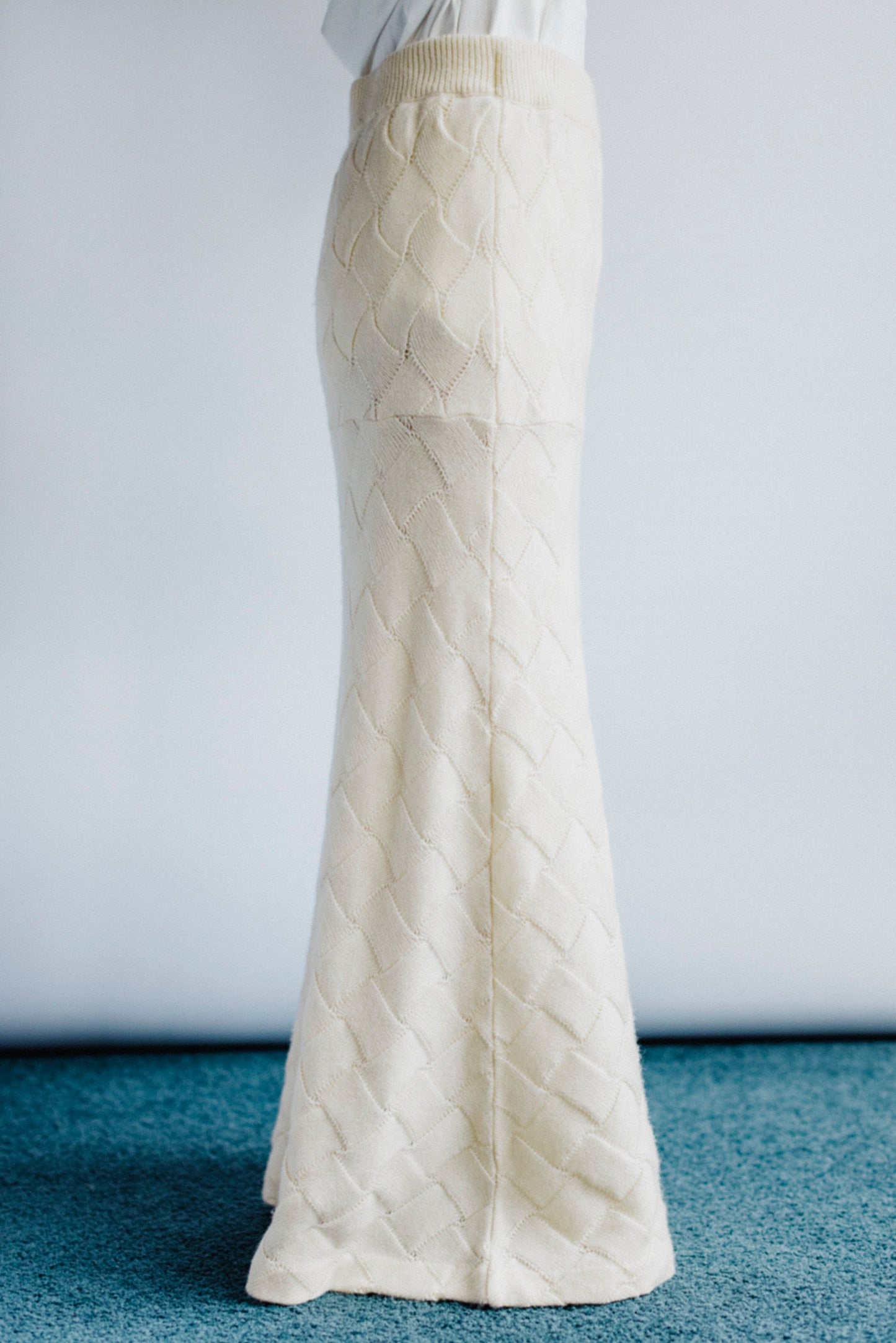 FLARE KNIT SKIRT