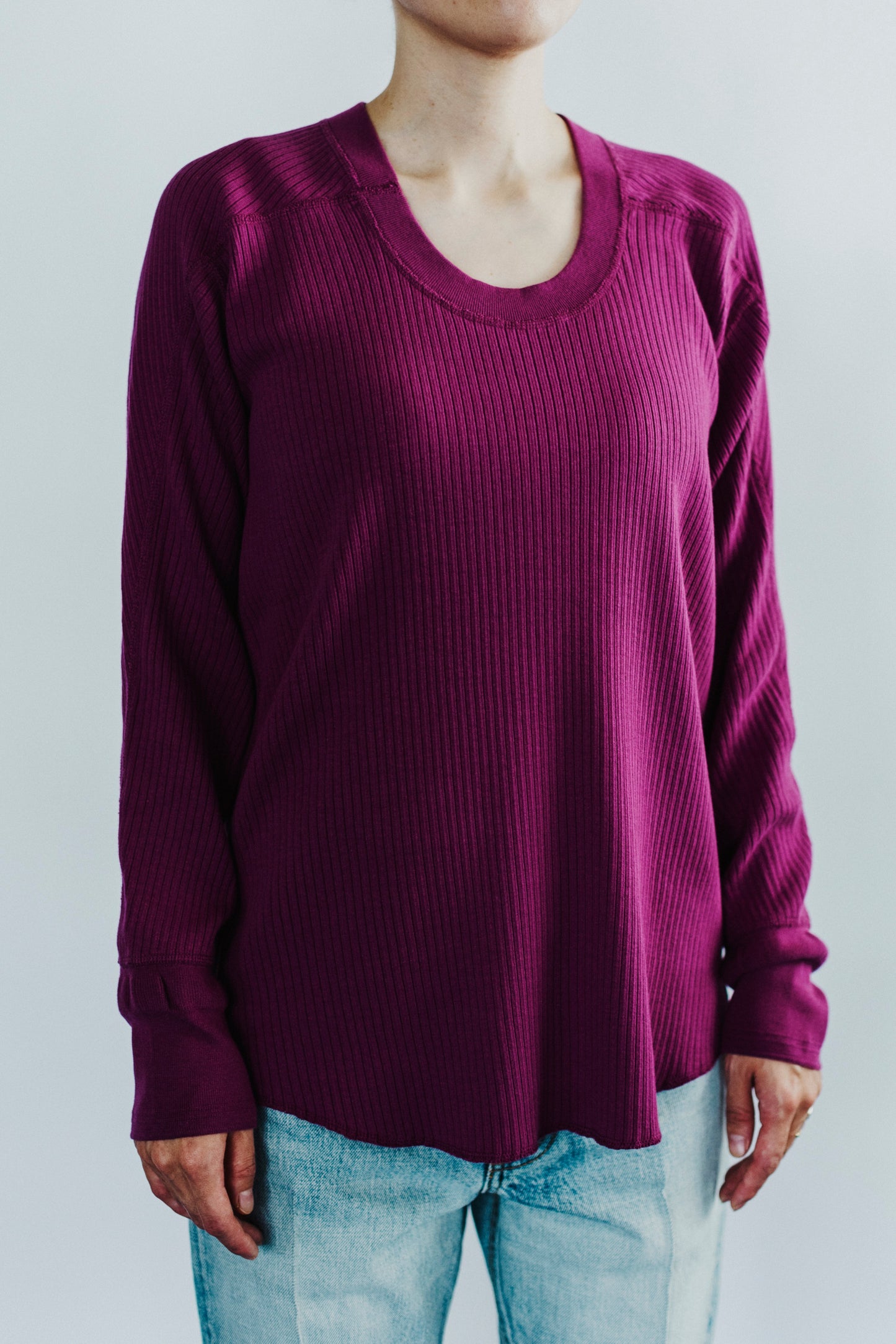 OBLONG NECK PULLOVER