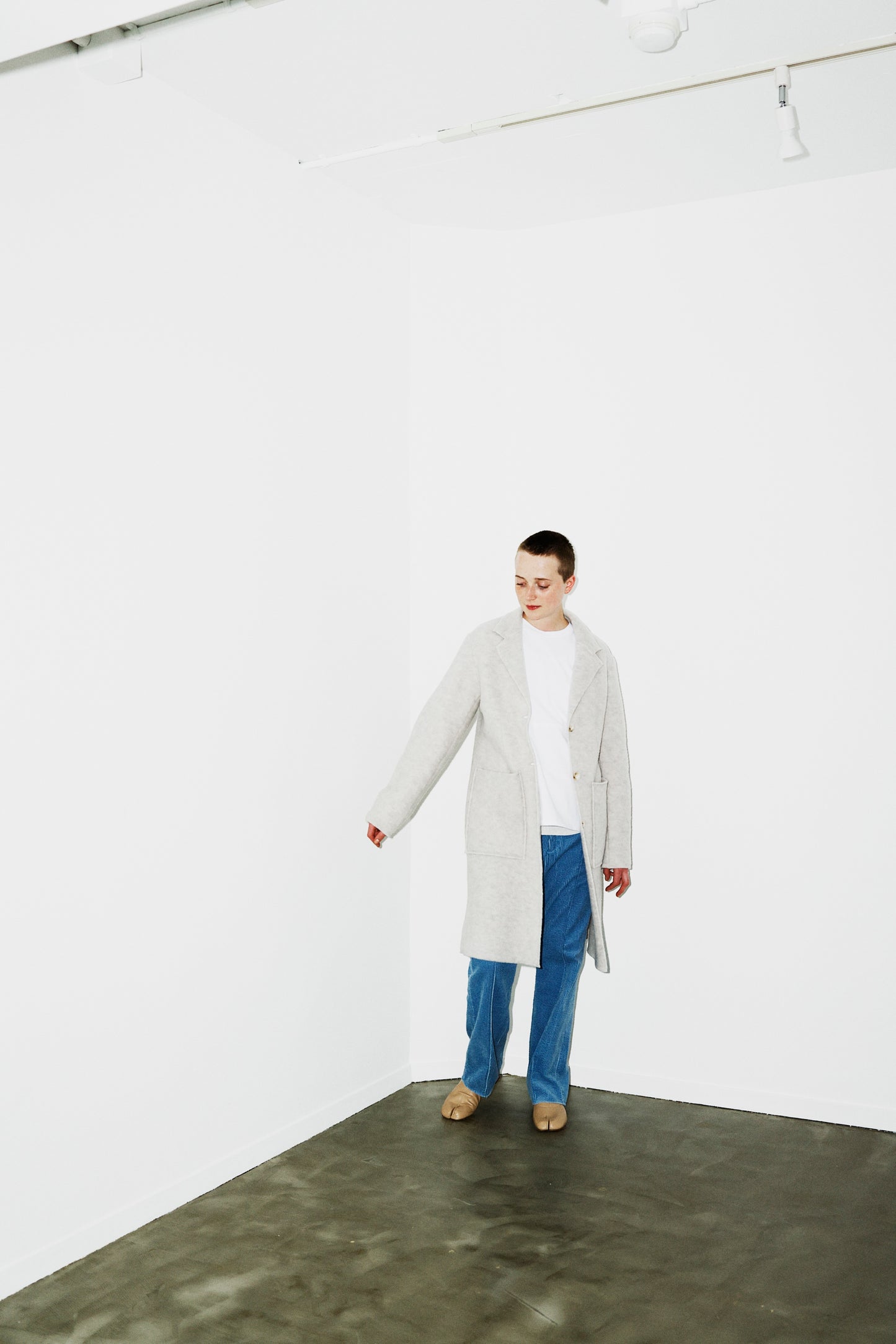 CORDUROY CENTER PLEATS PANTS