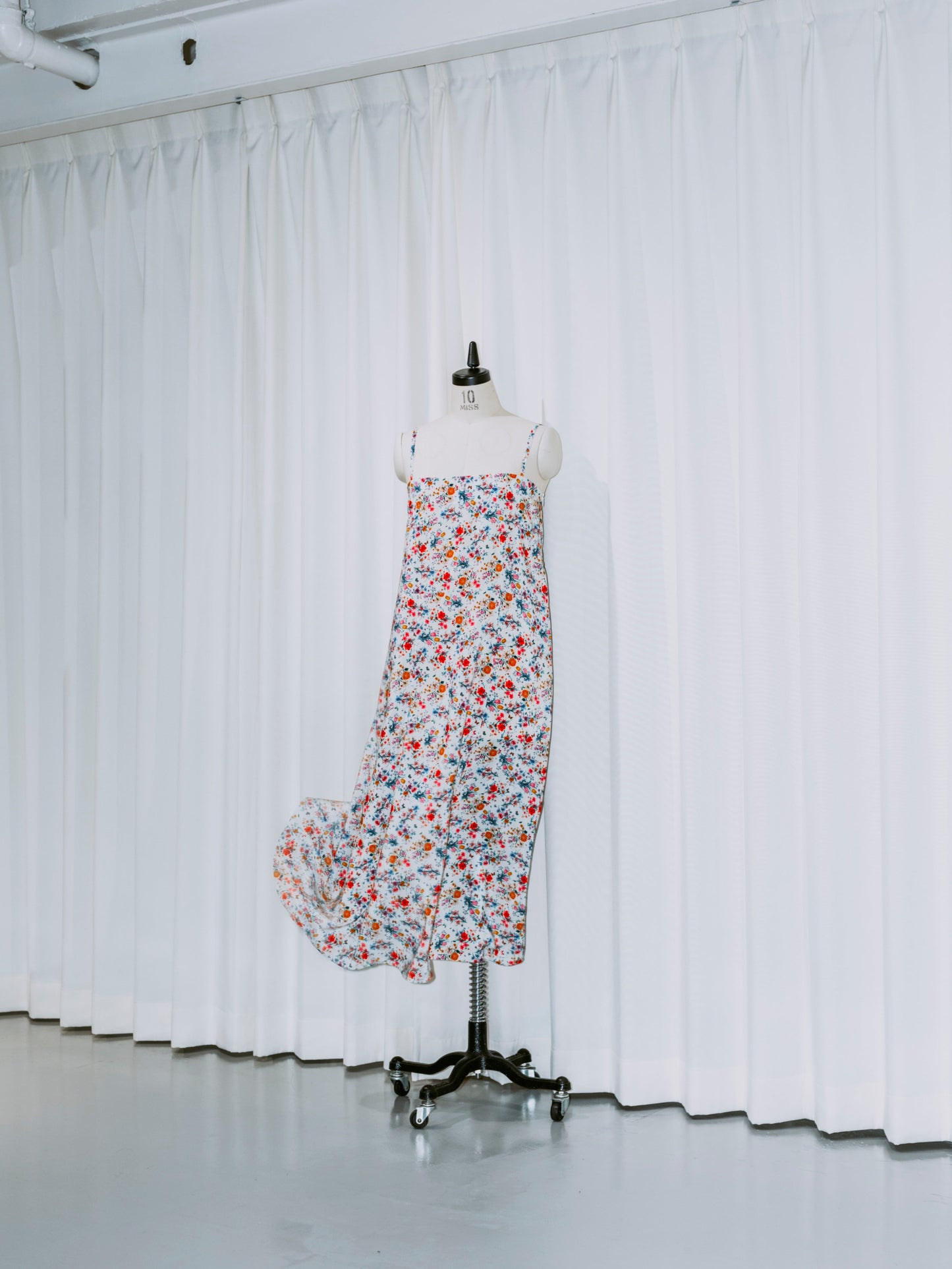 BEAUTIFUL DRESS