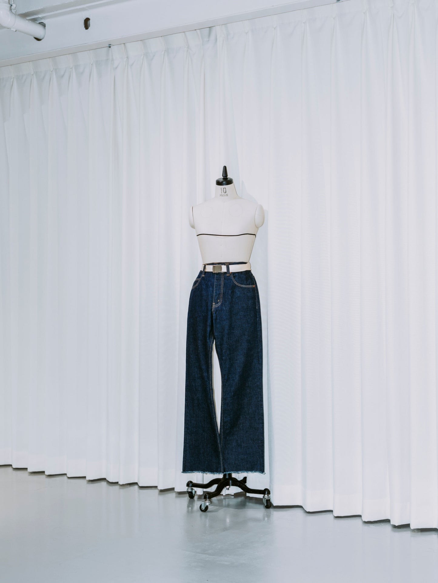 EVERYDAY FLARE DENIM (INDIGO)