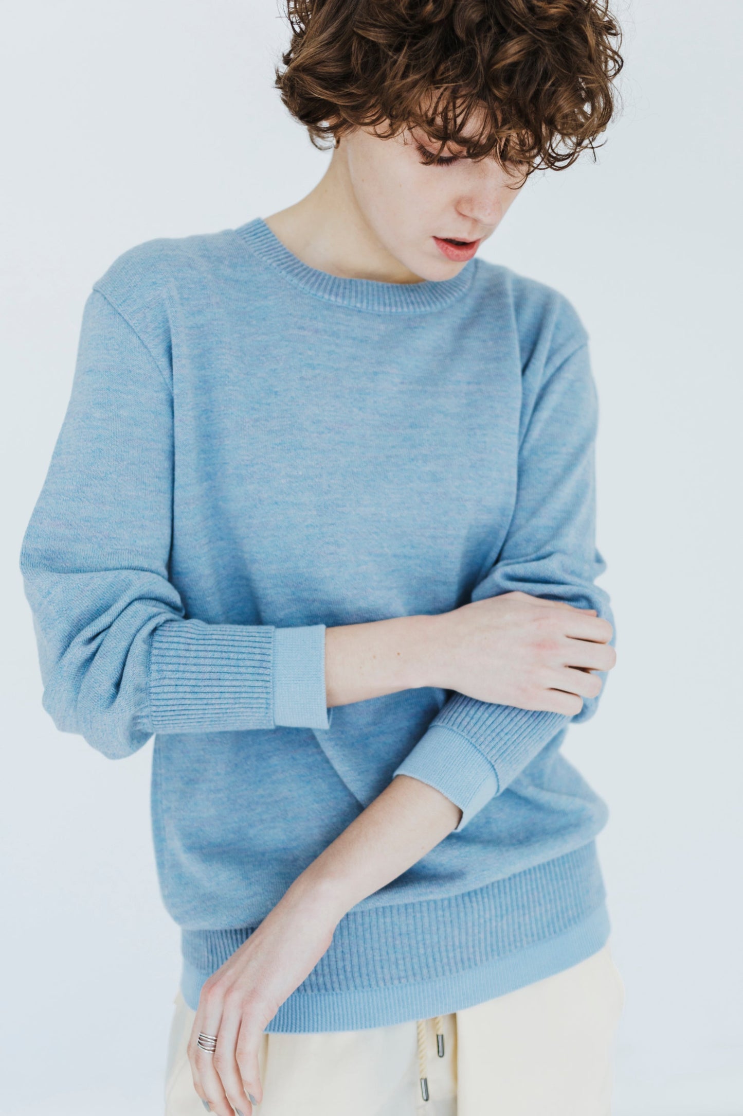 LAYERED CREW NECK KNIT