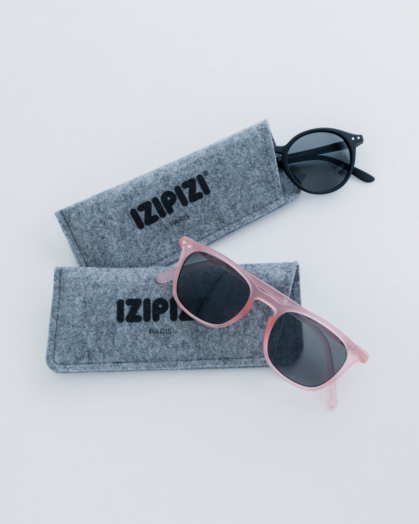 IZIPIZI / SUNGLASSES / WELLINGTON-TYPE