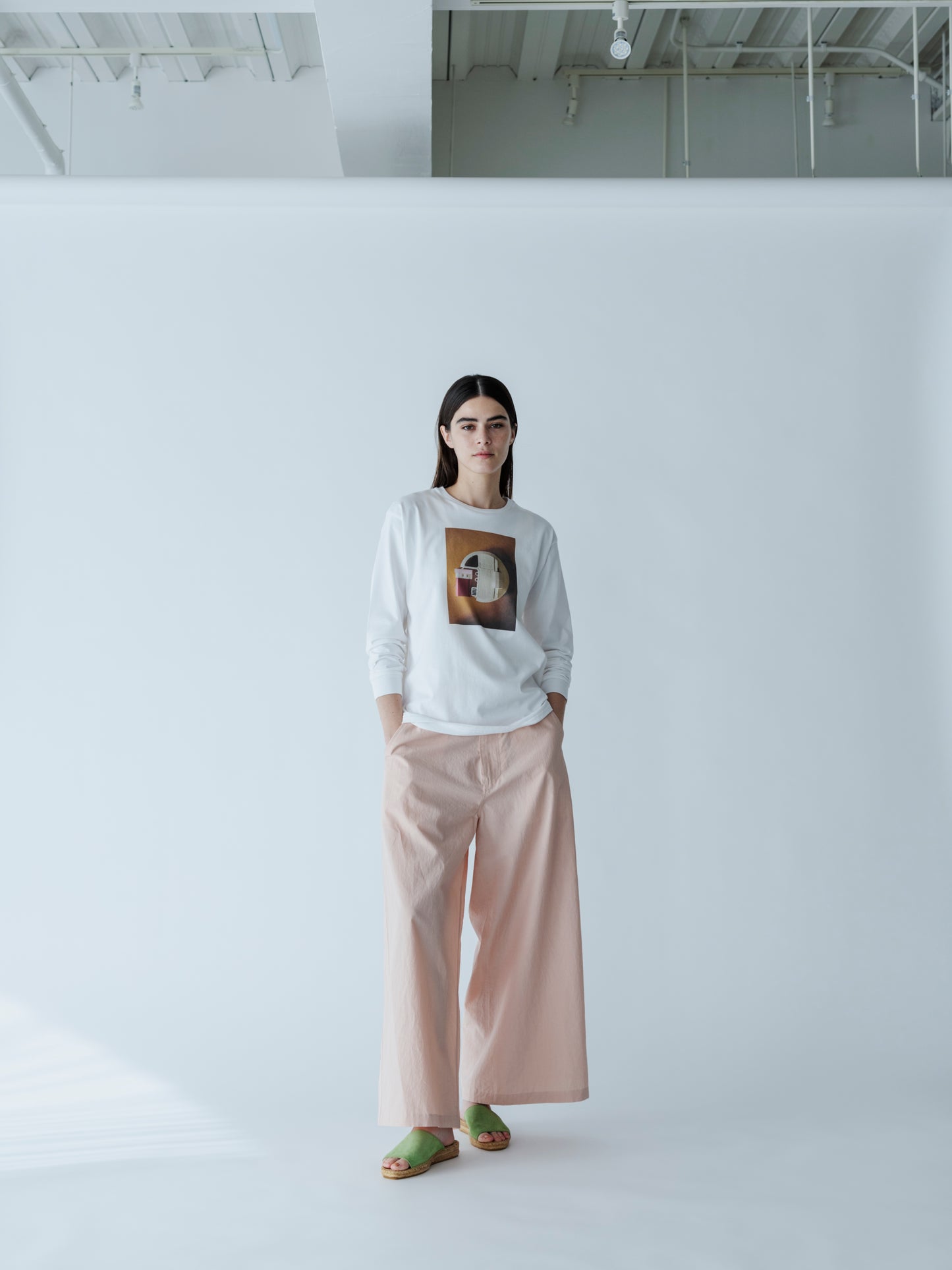 SIDE LINE WIDE PANTS