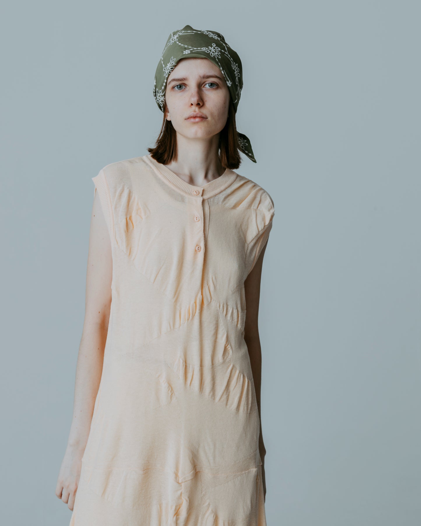 LIGHT KNIT FRONT&BACK SLEEVELESS  DRESS