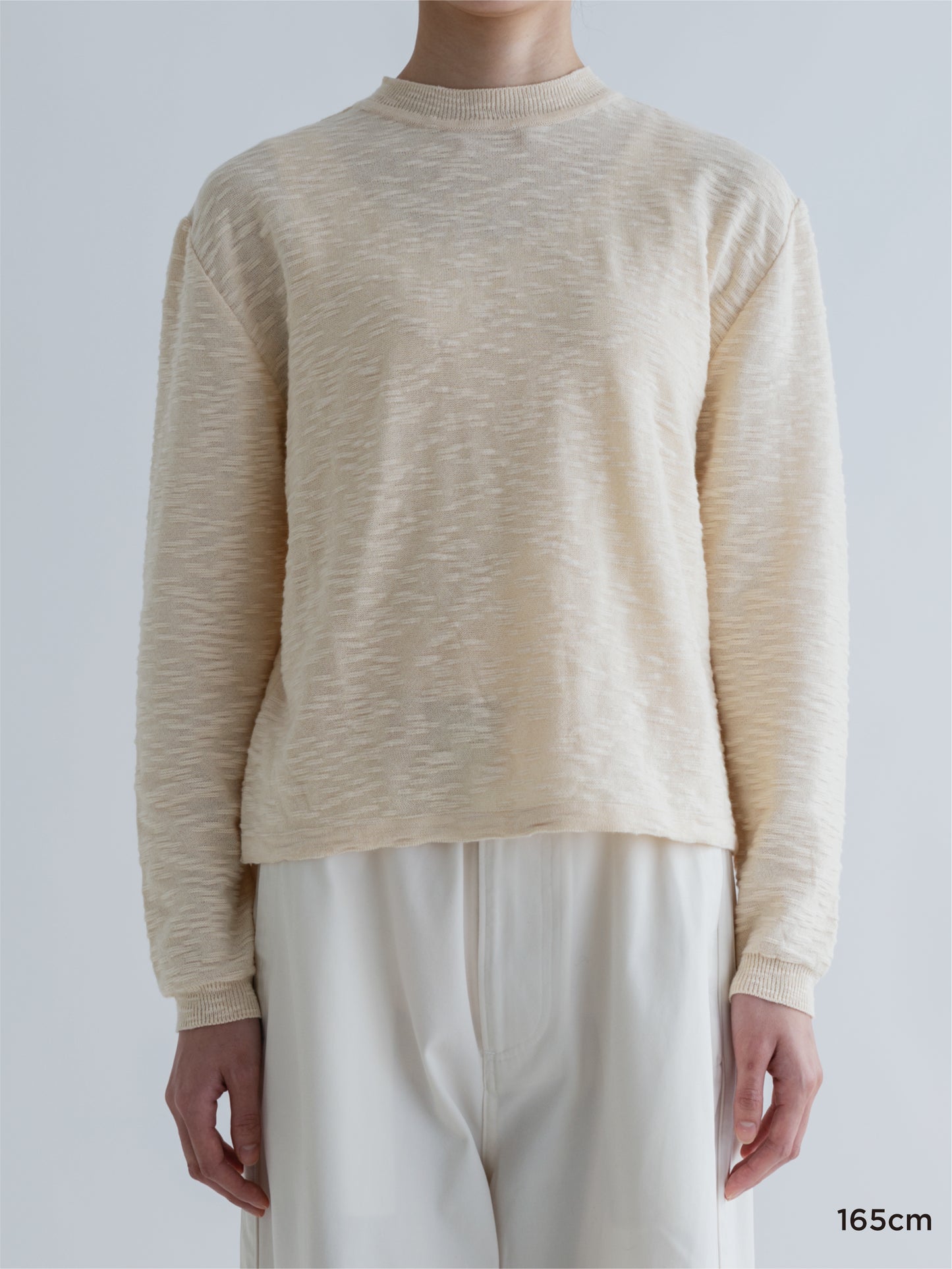 BACK TEAR SHAPE KNIT