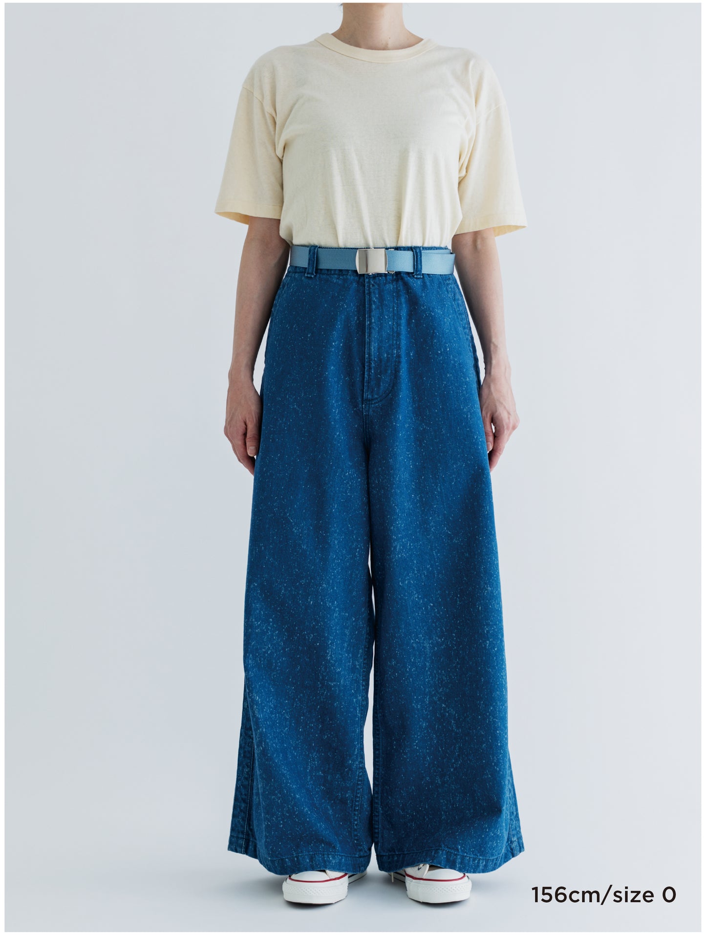 WASHED DENIM SIDE LINE WIDE PANTS