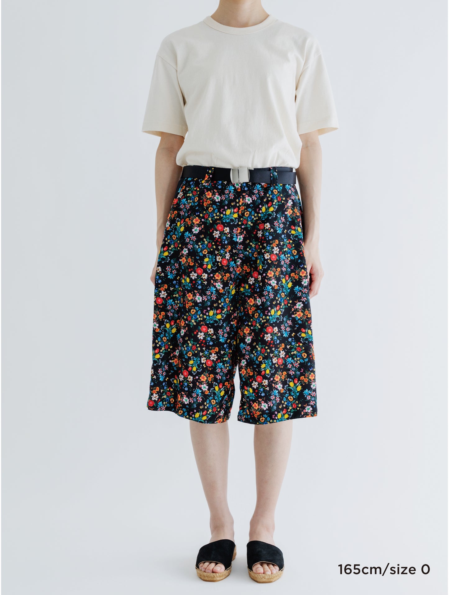 SIDE LINE WIDE HALF PANTS (FLOWER)