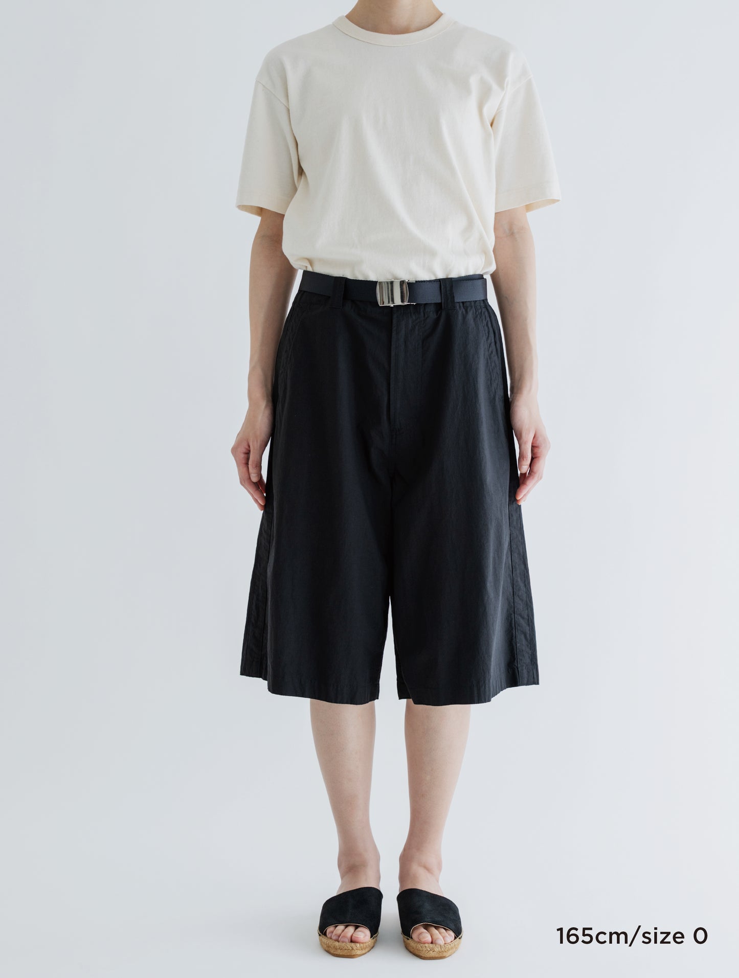 COTTON LINEN SIDE LINE WIDE HALF PANTS