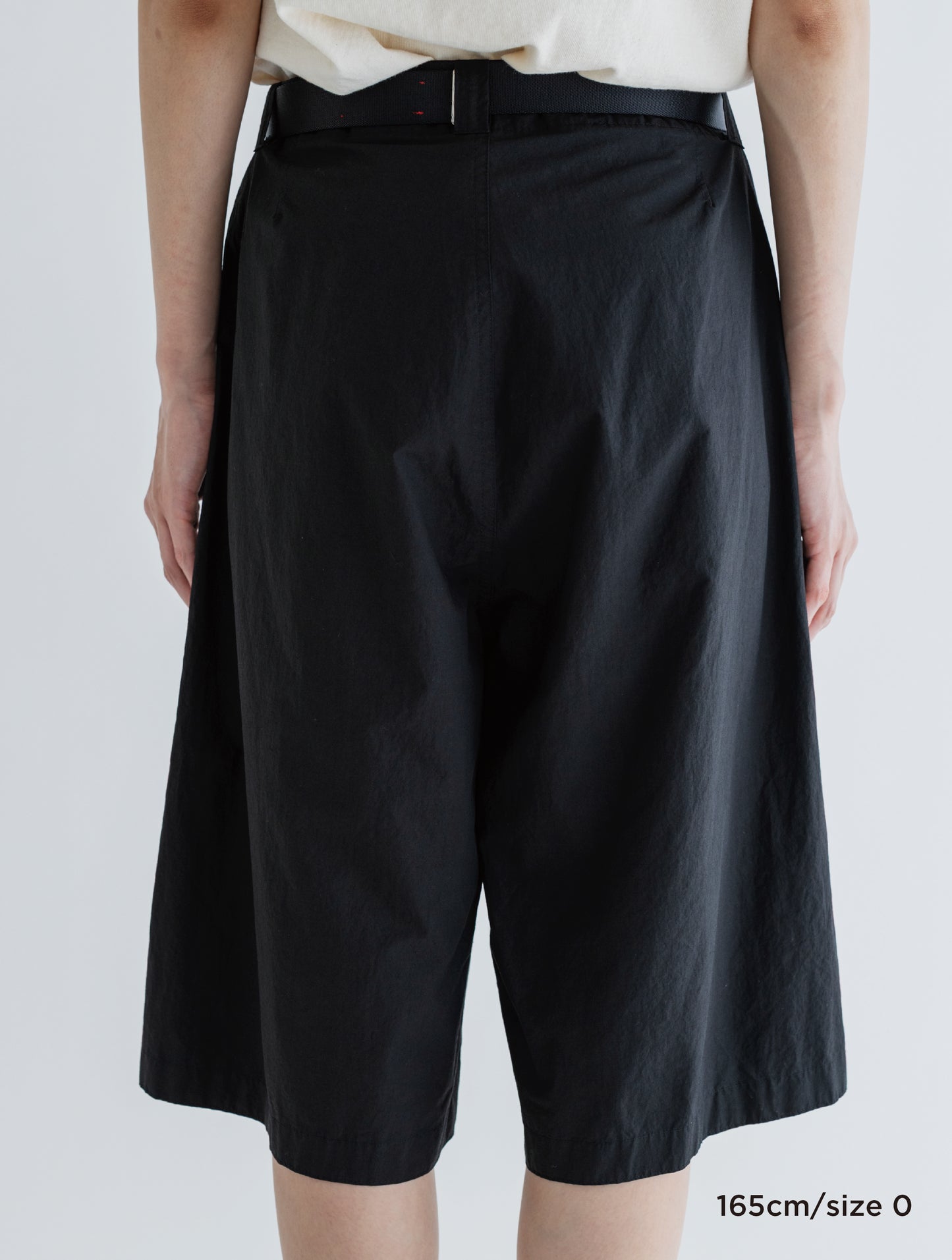 COTTON LINEN SIDE LINE WIDE HALF PANTS