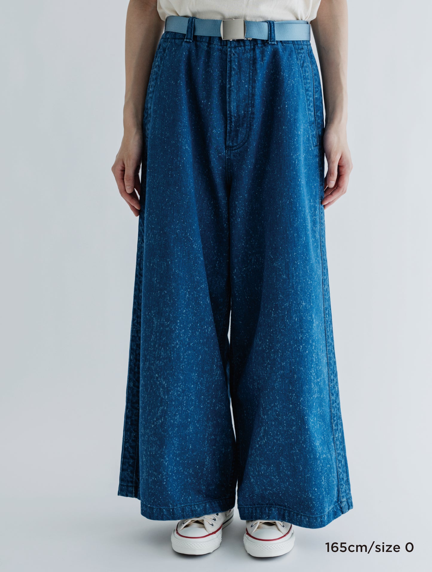 WASHED DENIM SIDE LINE WIDE PANTS