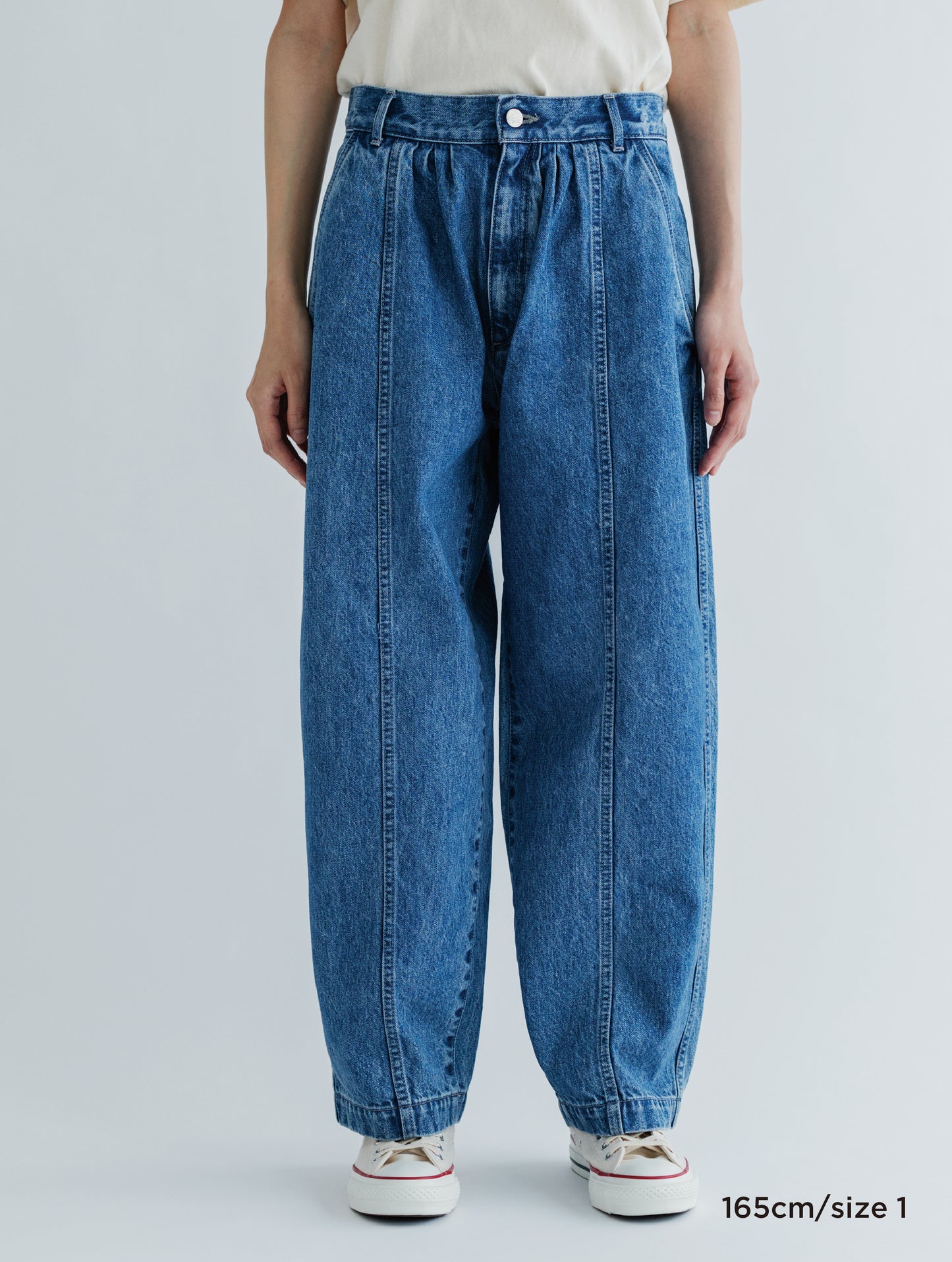DENIM WIDE TUCK PANTS