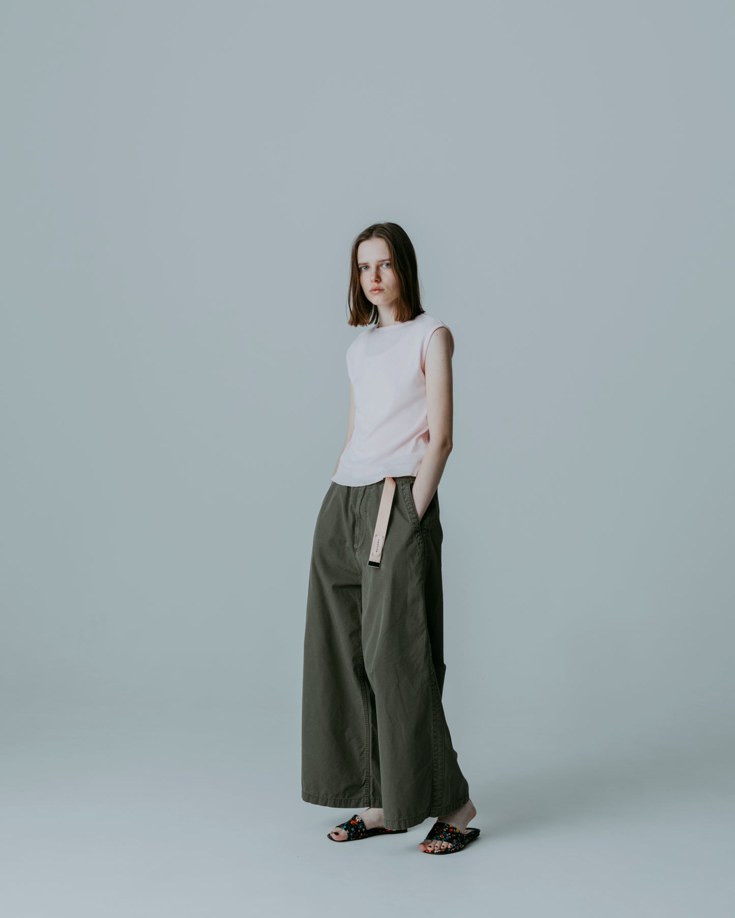 SOFT RIB SLEEVELESS