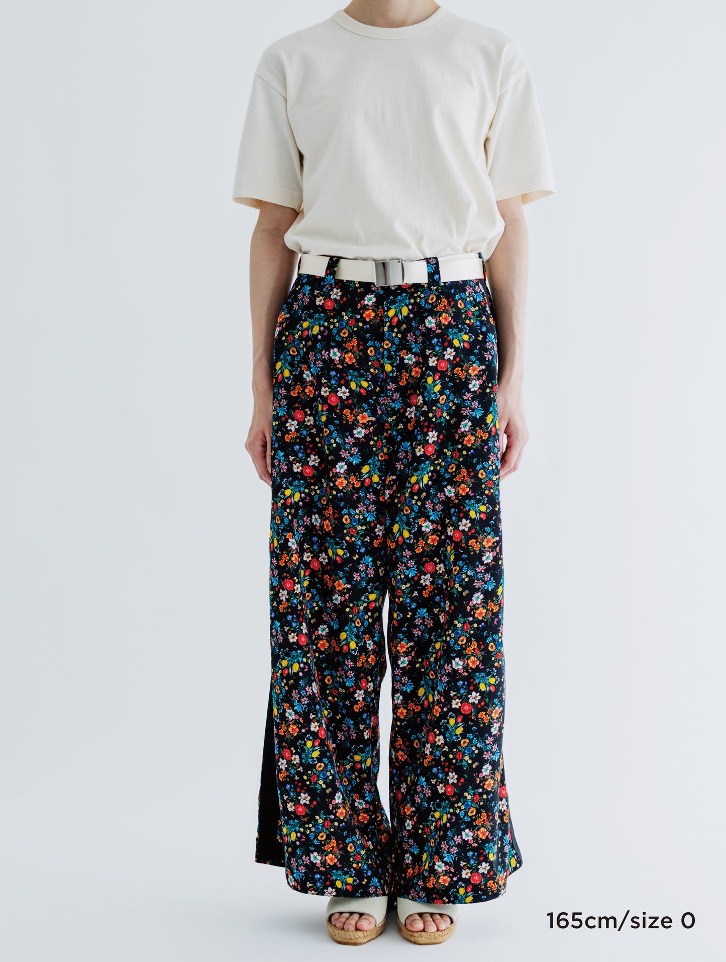 【NEW COLOR / WHITE】SIDE LINE WIDE PANTS  (FLOWER)