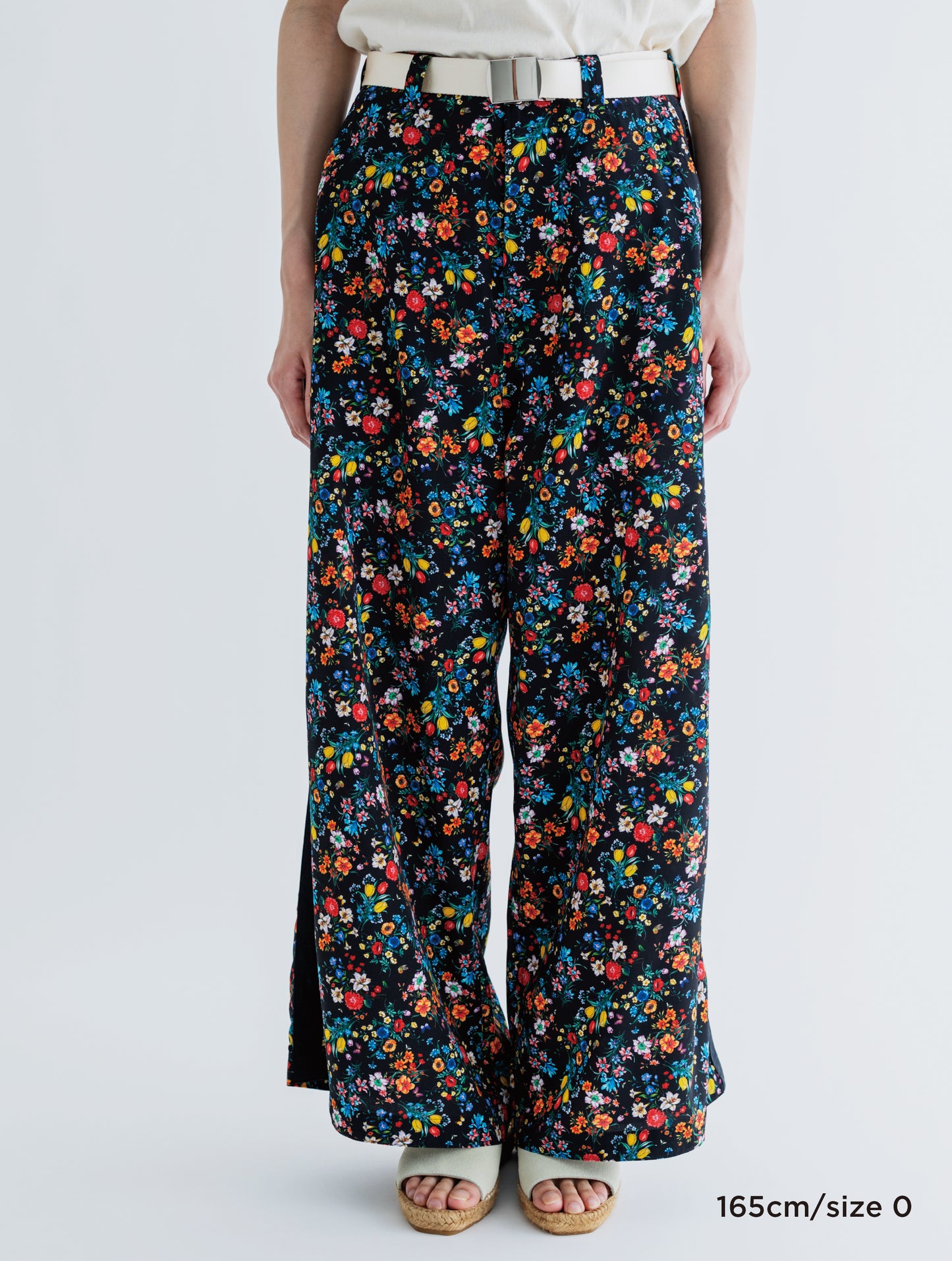 【NEW COLOR / WHITE】SIDE LINE WIDE PANTS  (FLOWER)