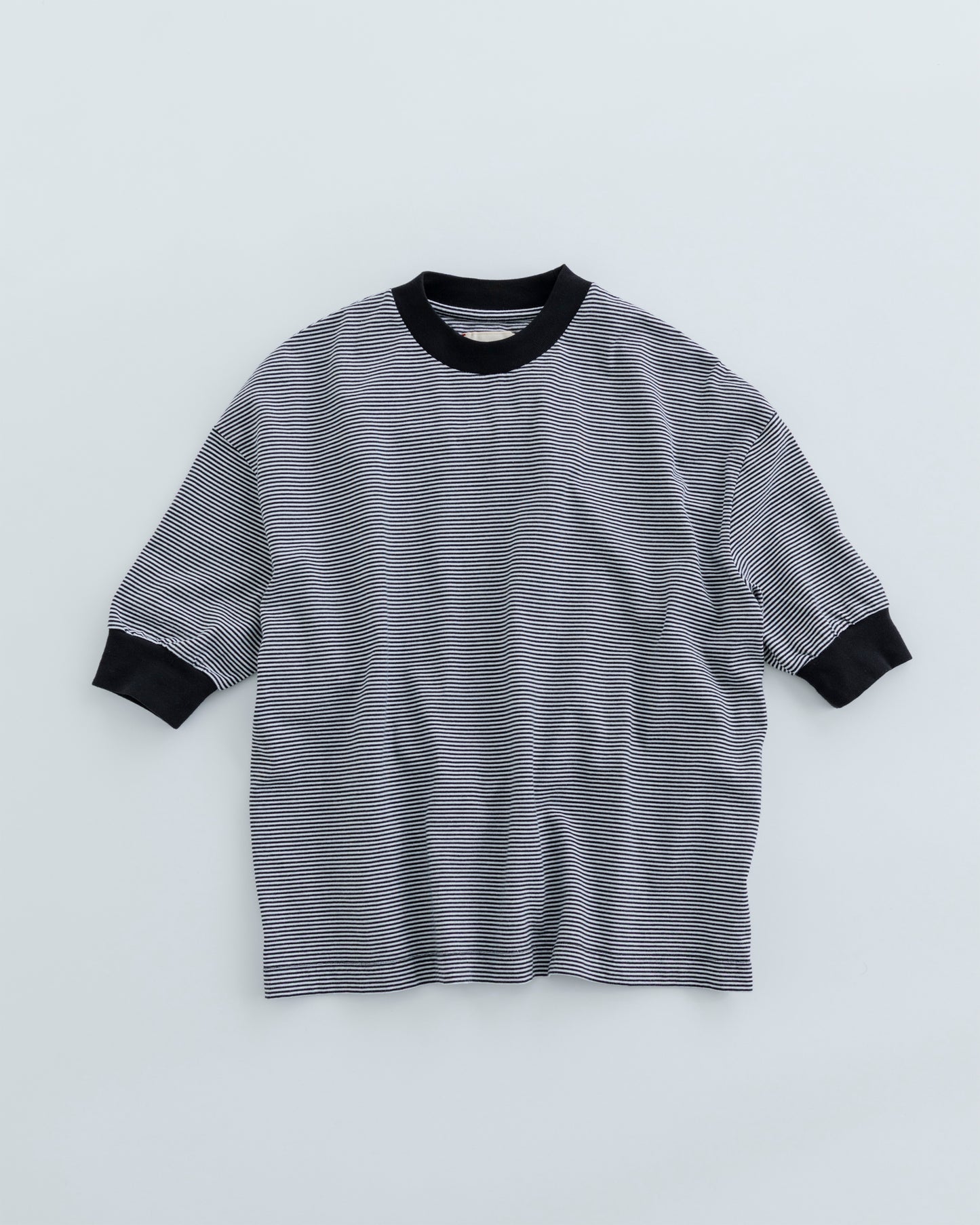 BORDER HALF SLEEVE TEE