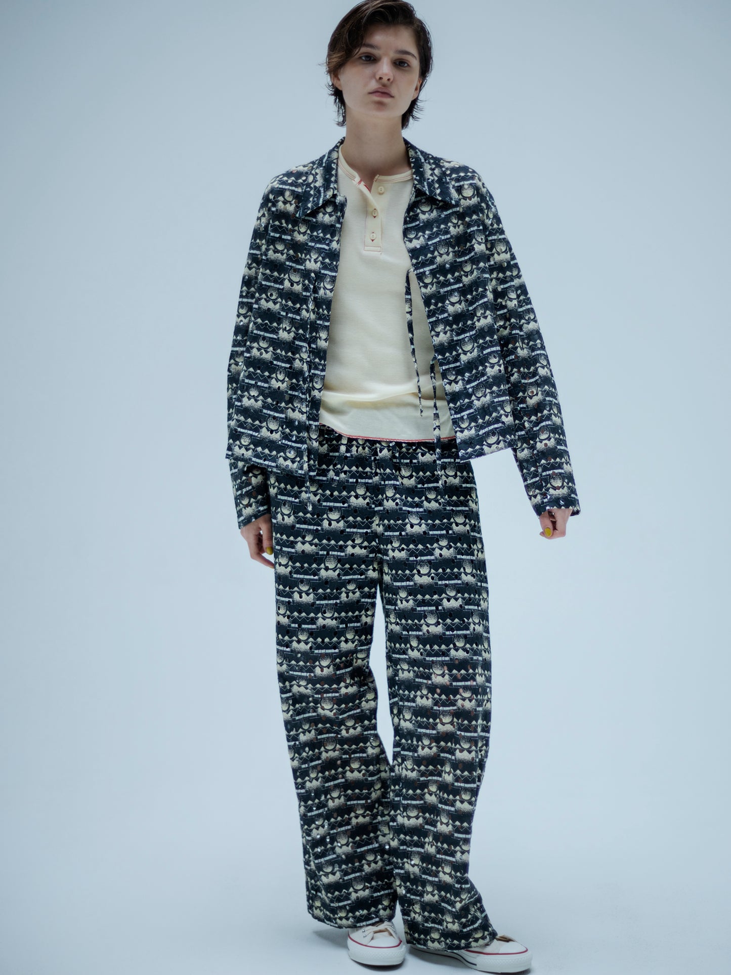 LACE PRINT RELAX PANTS