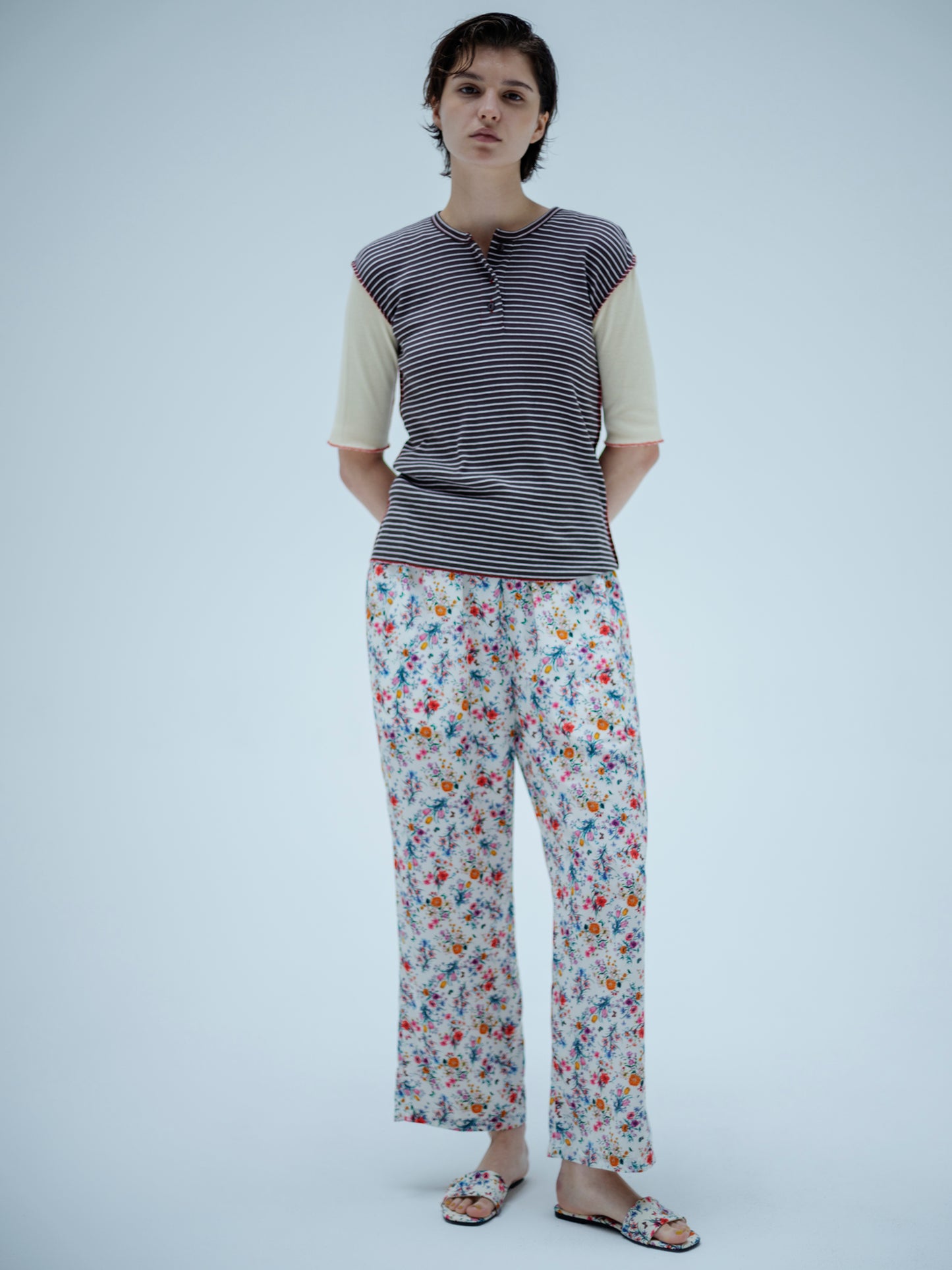 BORDER × SOLID SOFT RIB HENRY NECK HALF SLEEVE