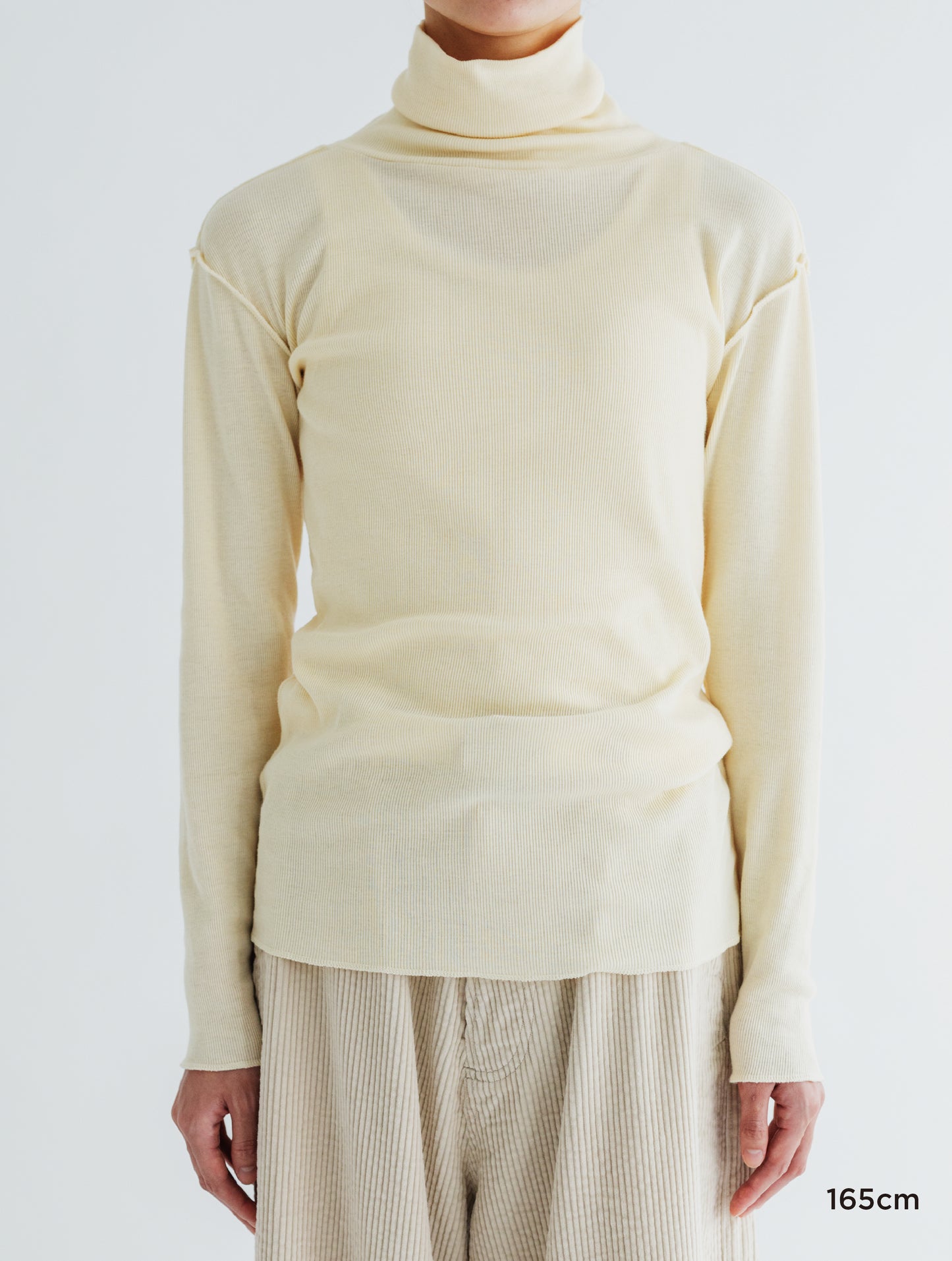 SOFT RIB TURTLENECK