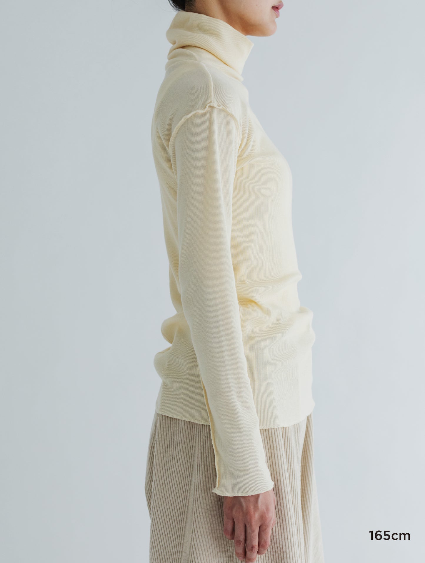 SOFT RIB TURTLENECK