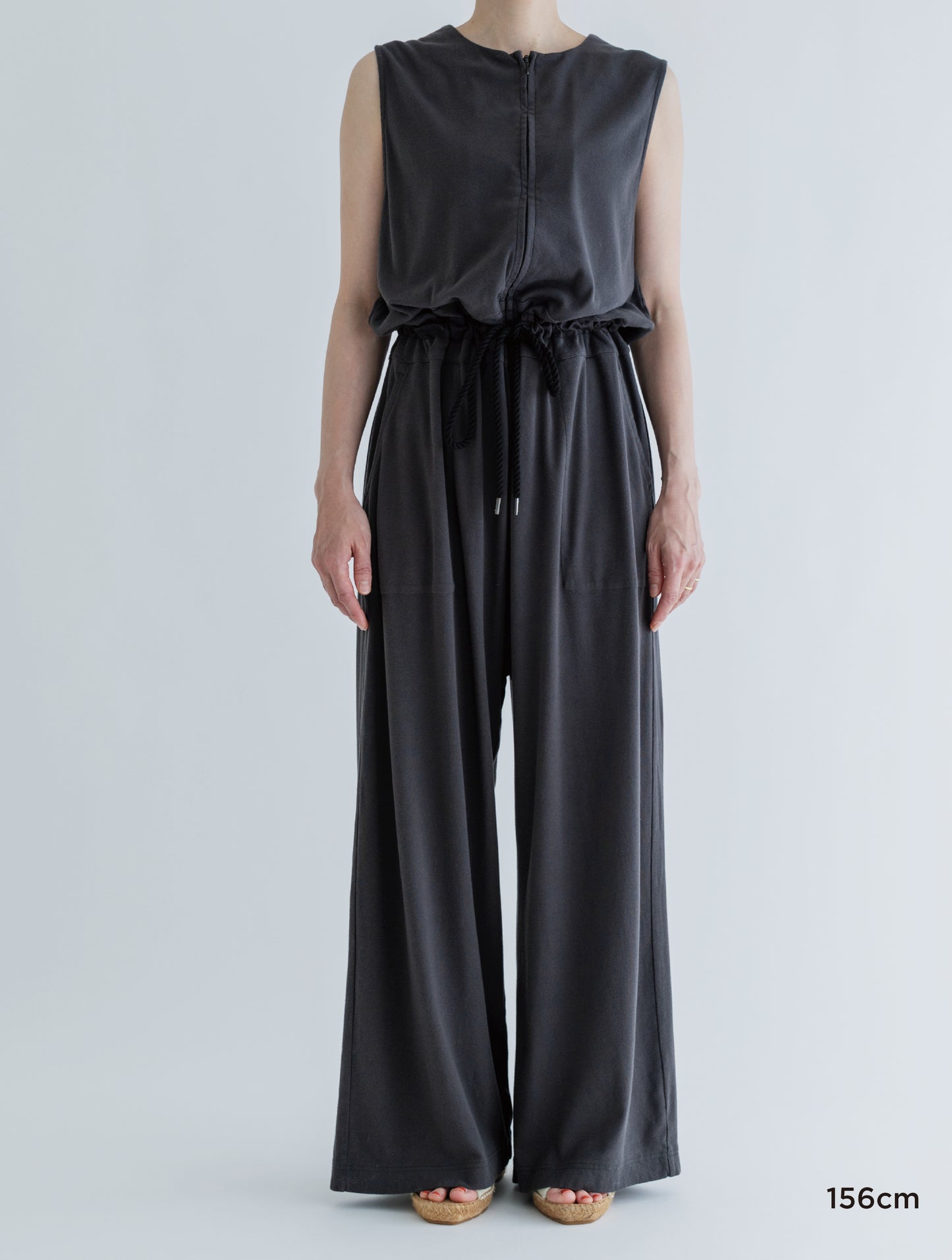 SLEEVELESS HALF ZIP ALL-IN-ONE