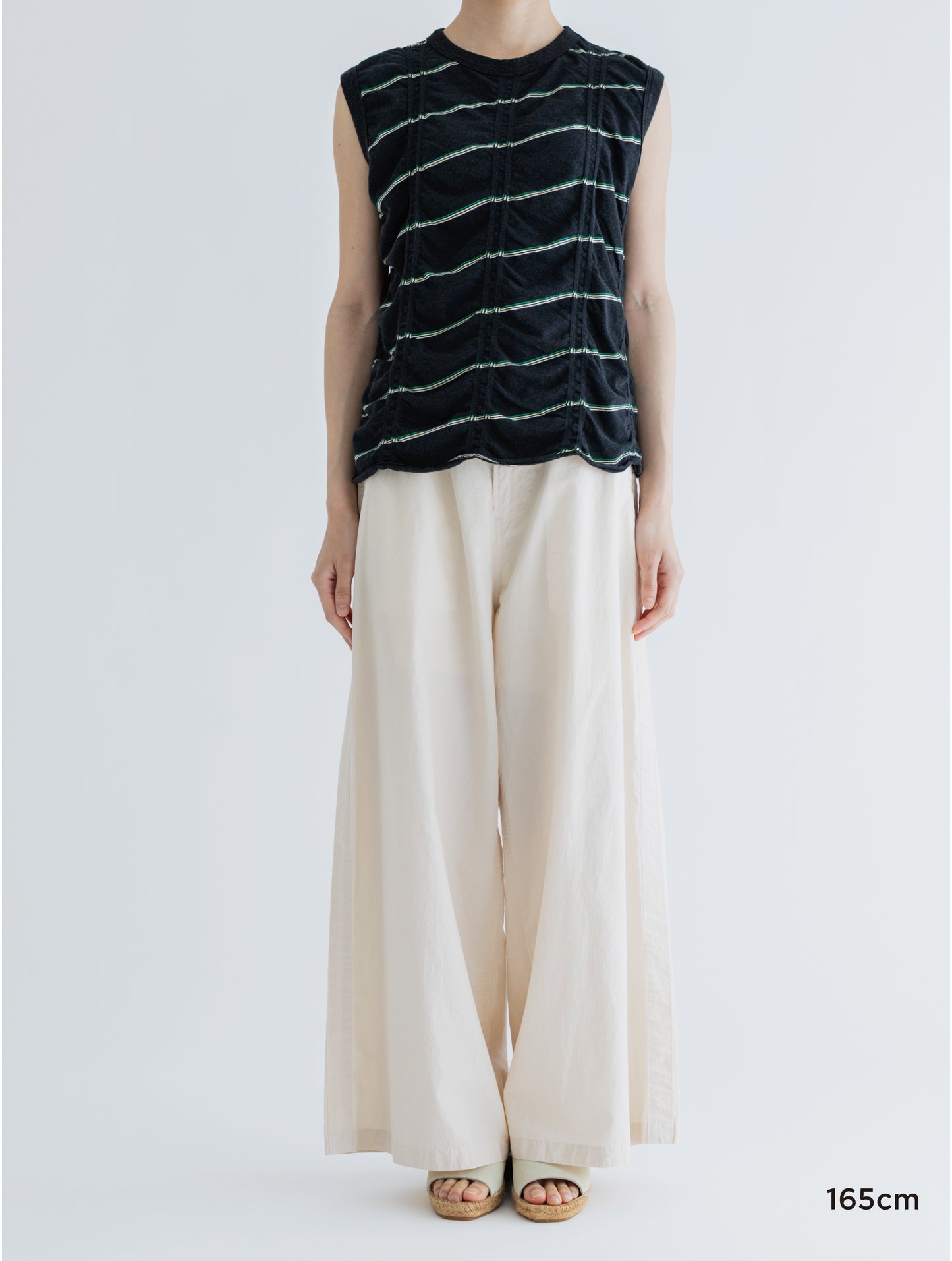 TUCKED JACQUARD BORDER SLEEVELESS