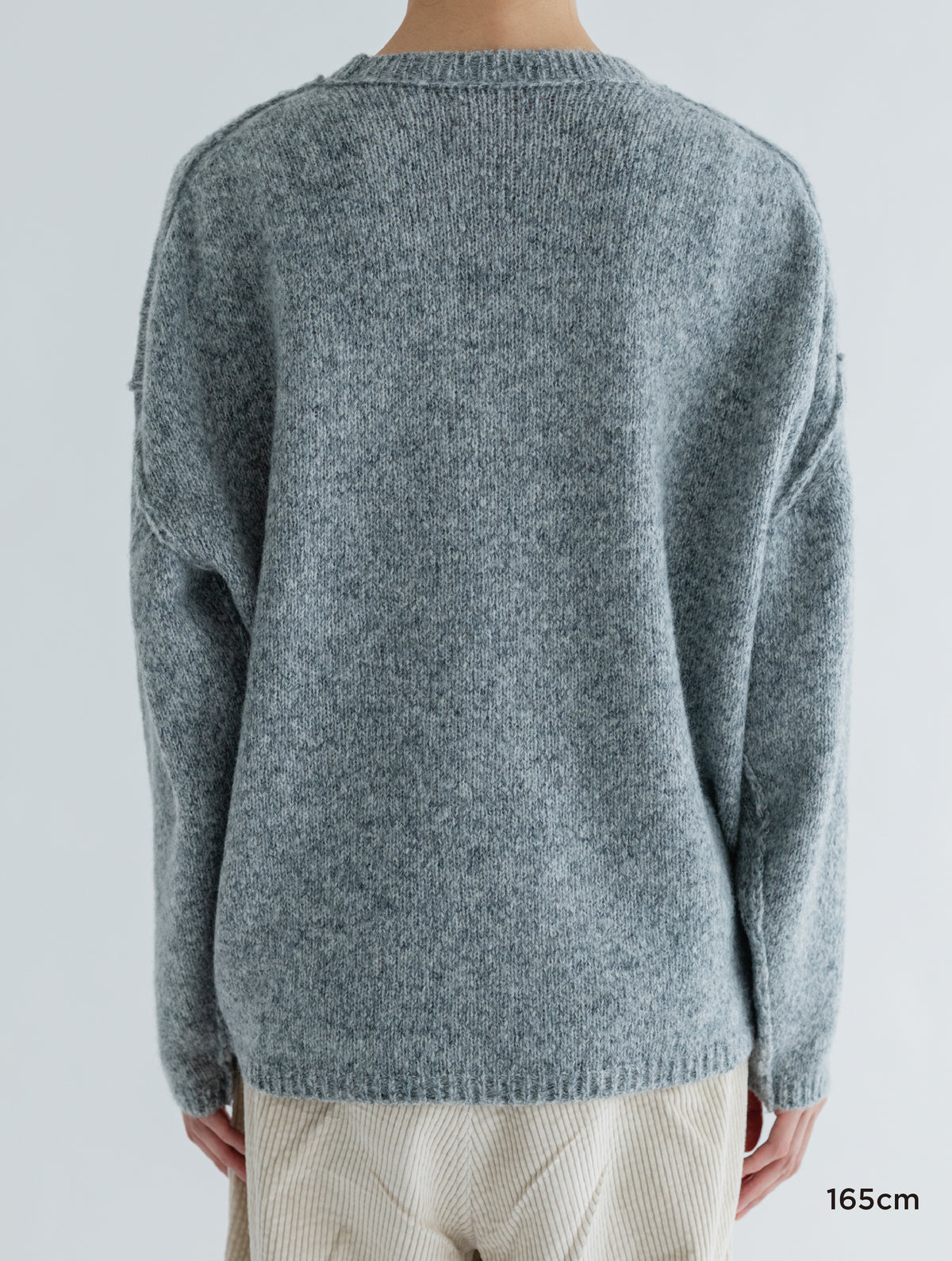 OUT LINKING FLUFFY WOOL PULLOVER