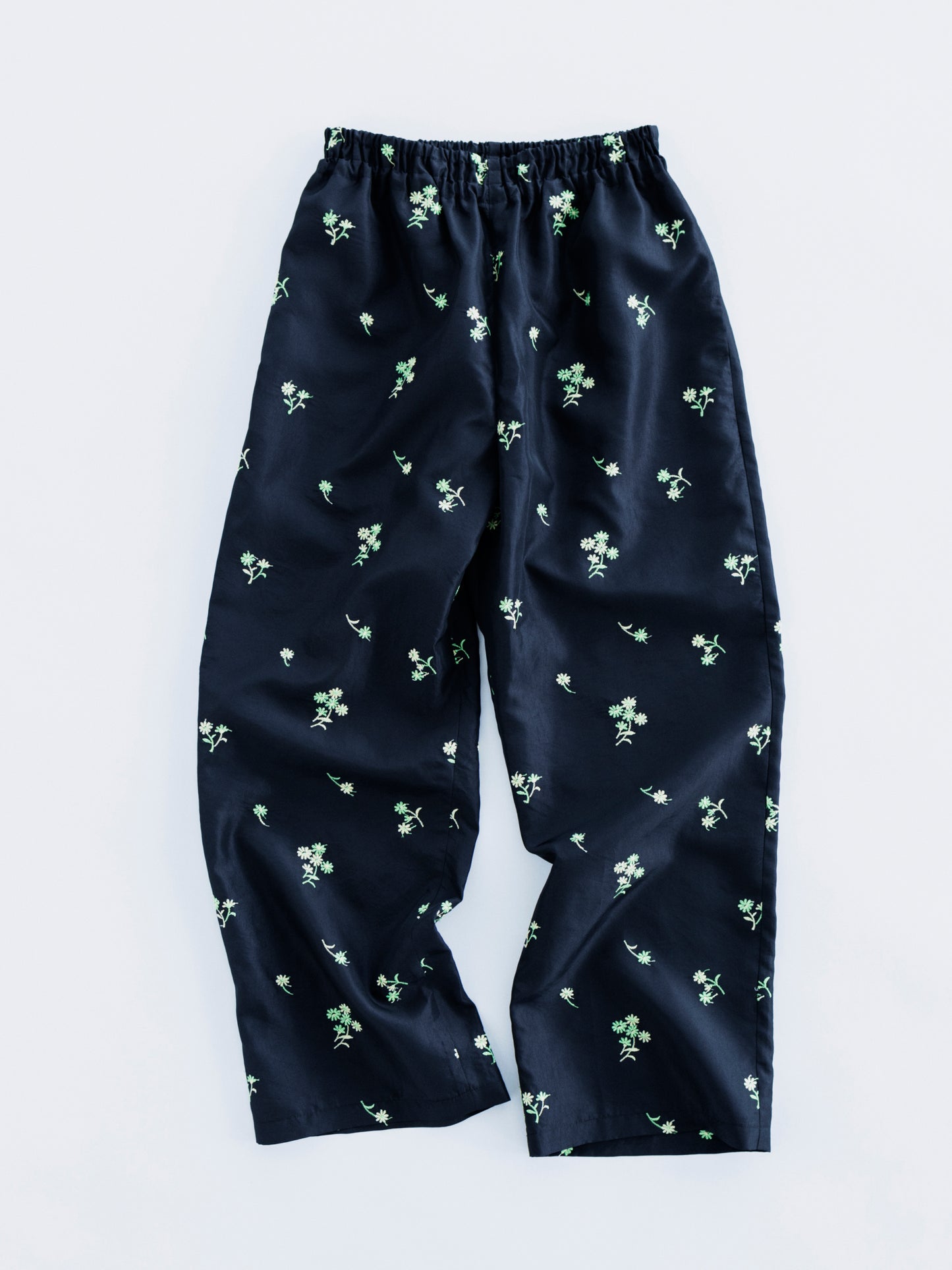 FLOWER  EMBROIDERY PANTS