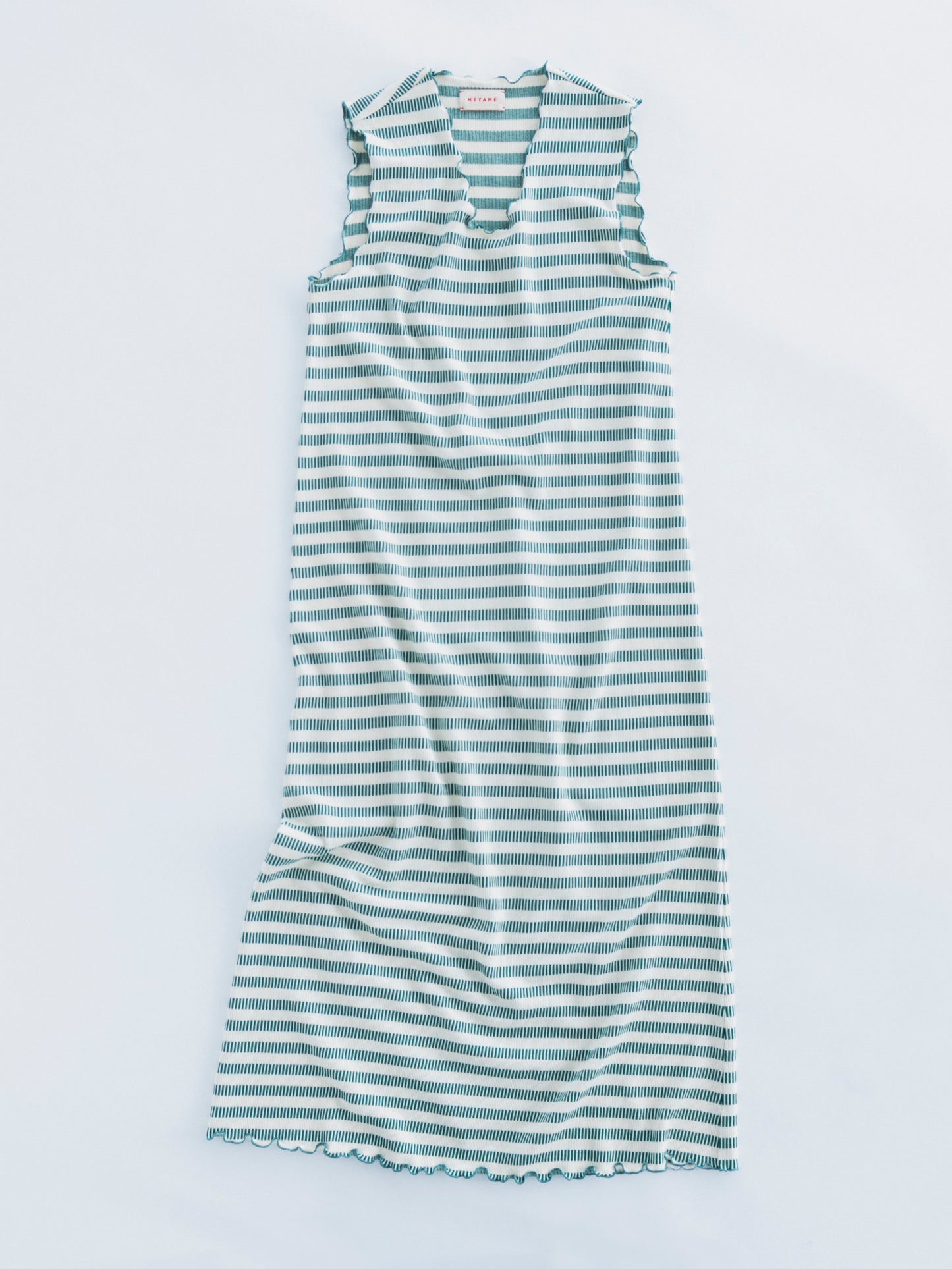 BORDER SLEEVELESS DRESS