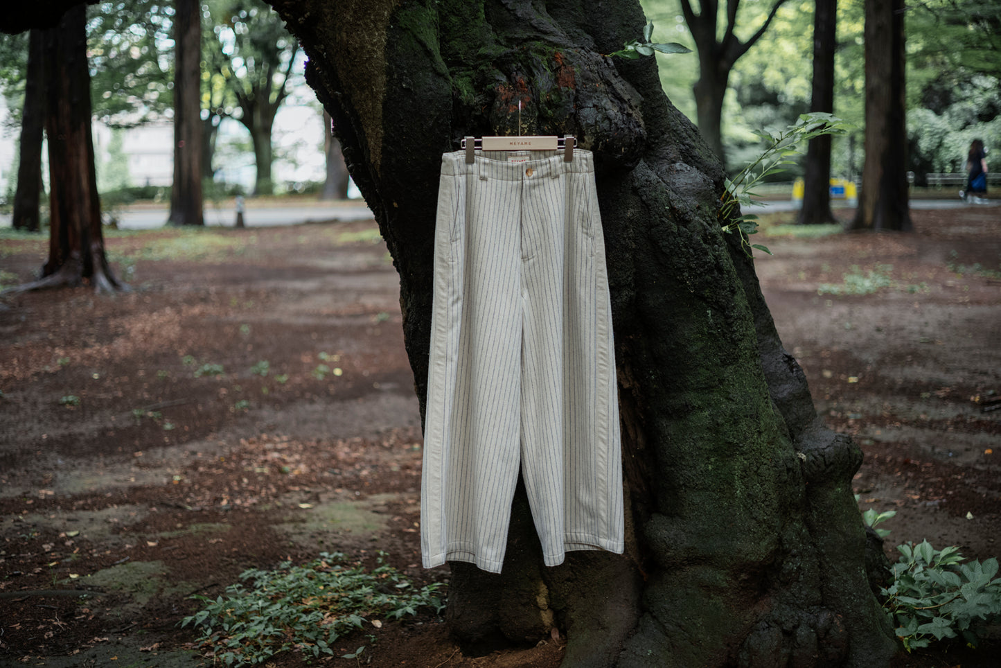 【Pre-order】WOOL STRIPE SIDE LINE WIDE PANTS