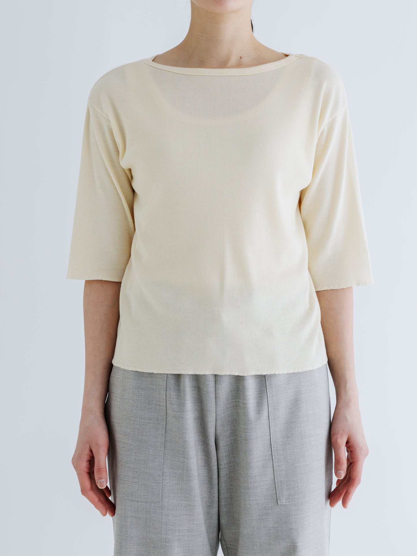 SOFT RIB HALF-SLEEVE TEE