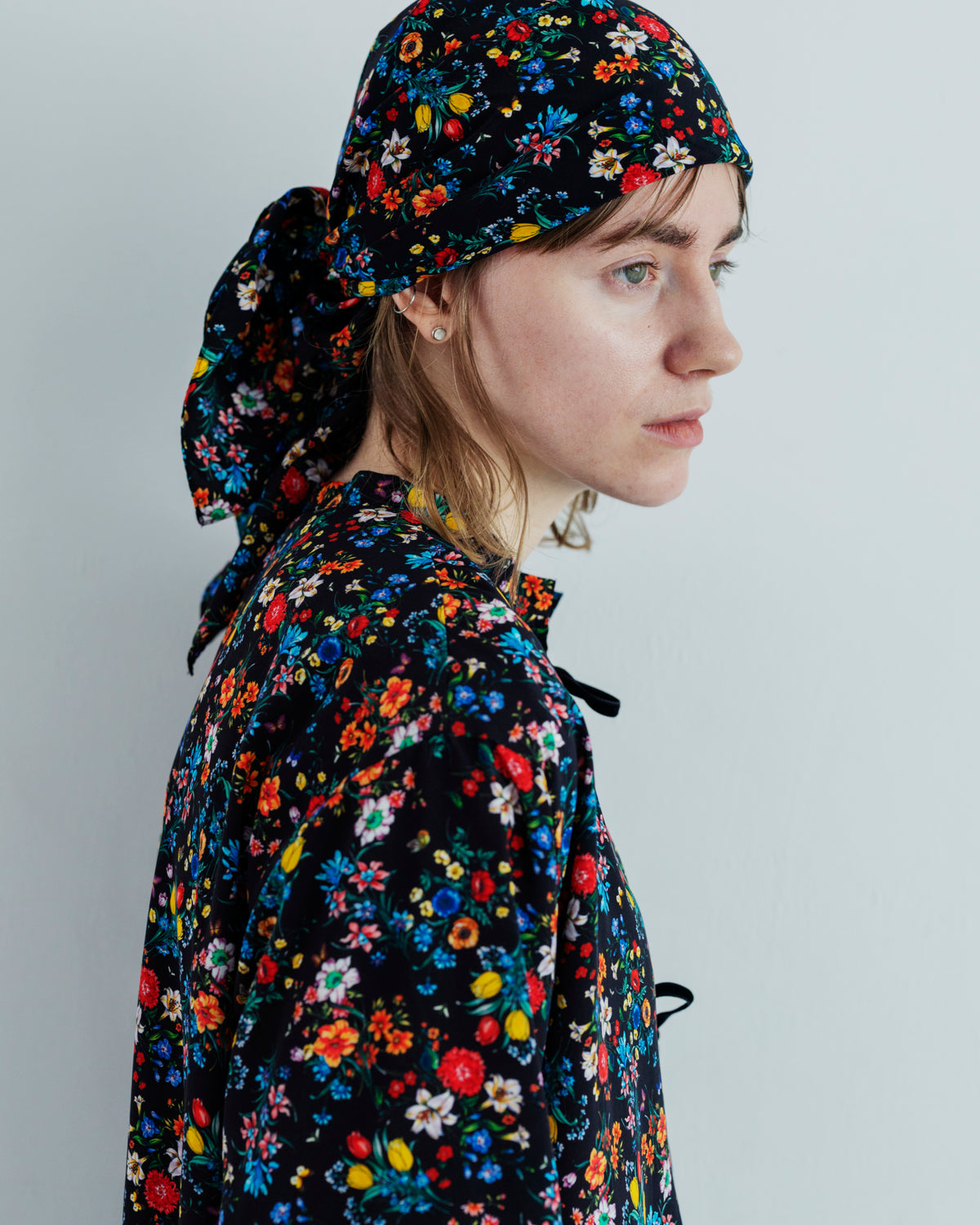 FLOWER SCARF