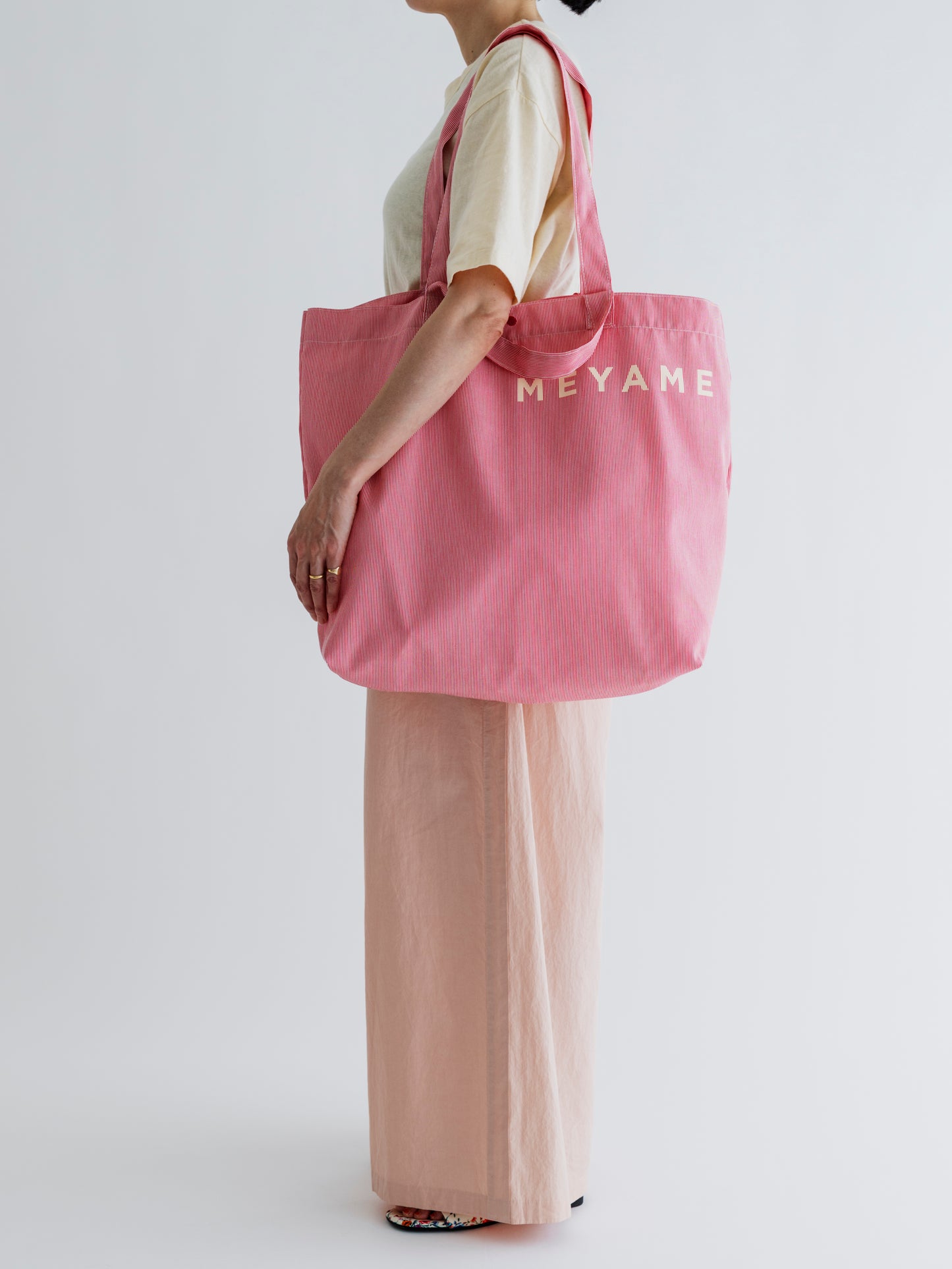 STRIPED LOGO TOTE BAG