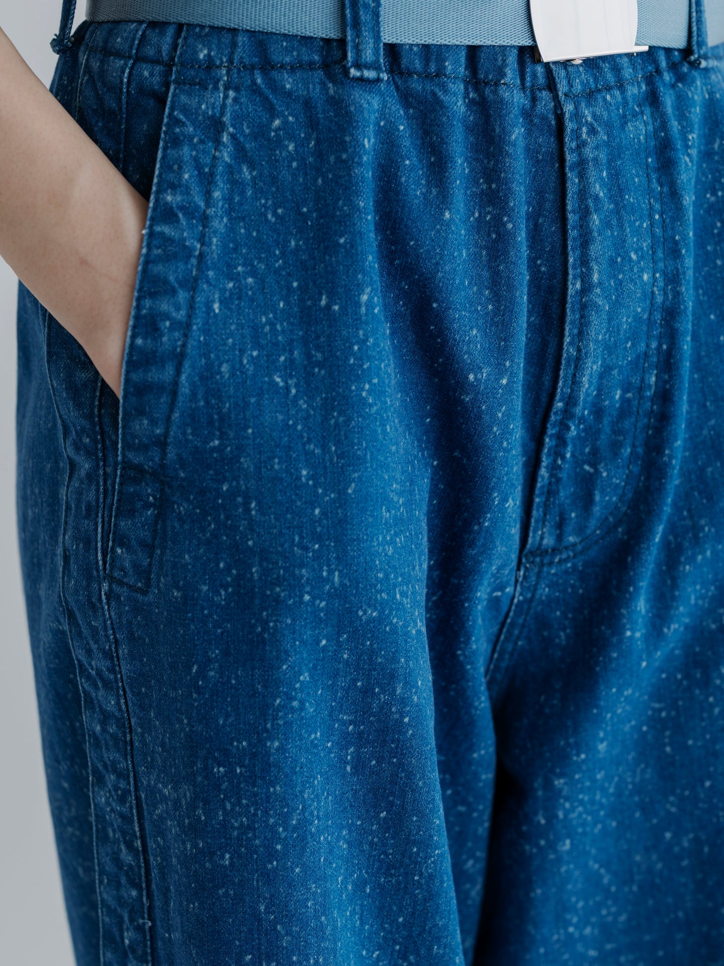WASHED DENIM SIDE LINE WIDE PANTS