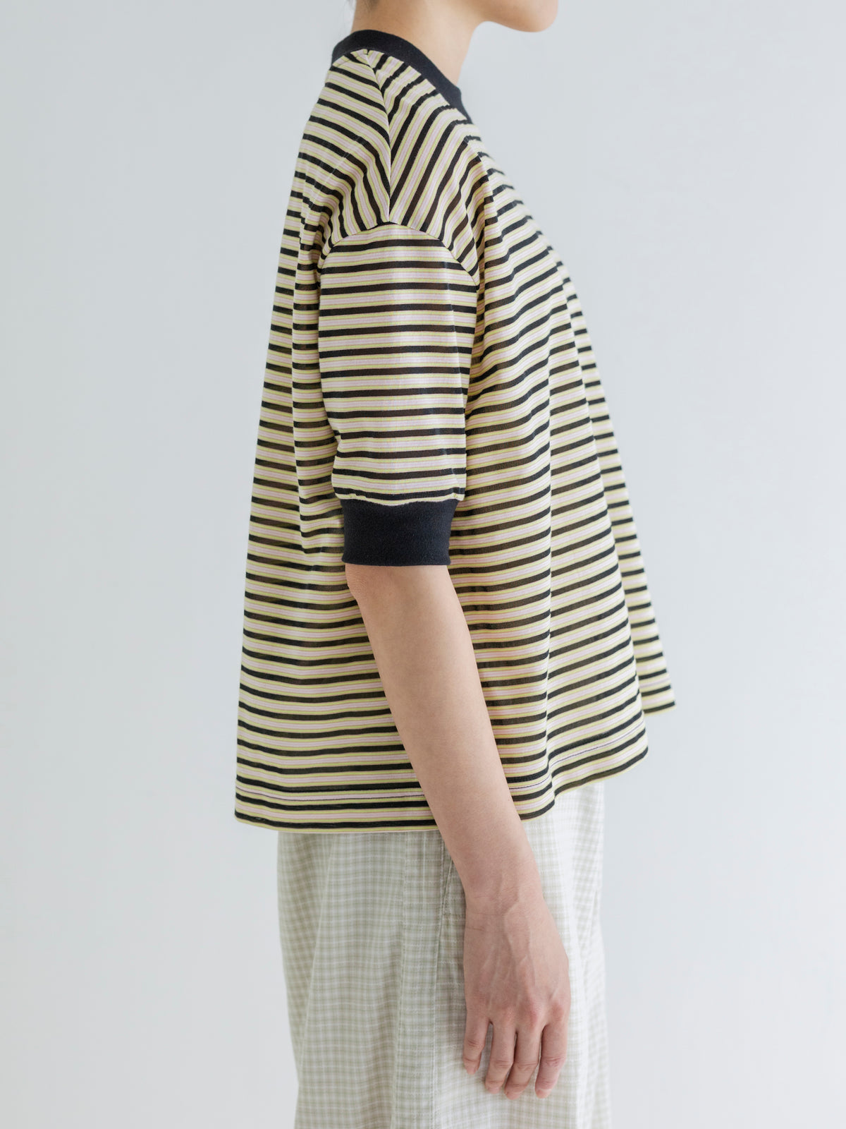 SHEER BORDER HALF-SLEEVE TEE