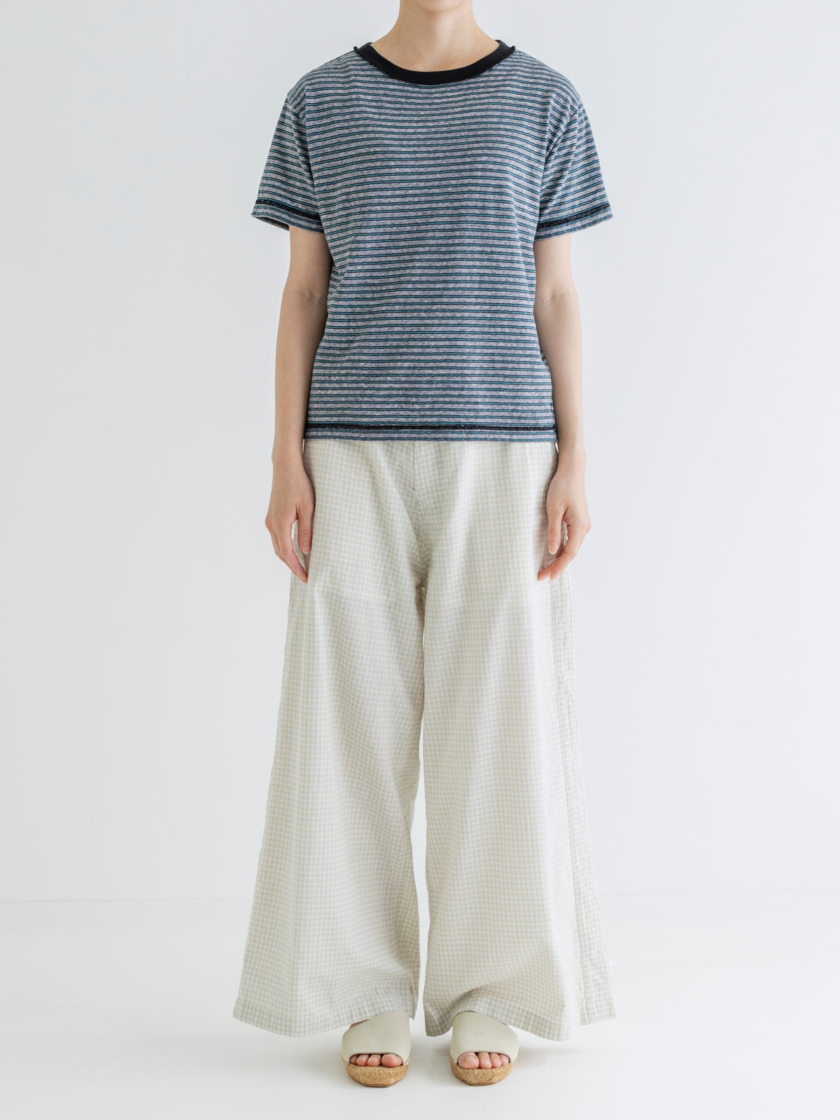 VISIBLE SEAMS BORDER TEE
