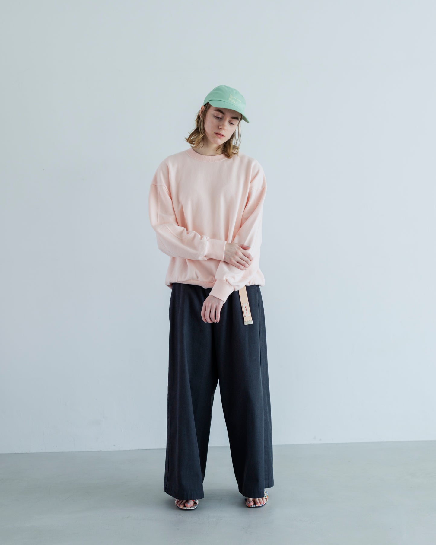 SIDE LINE WIDE PANTS