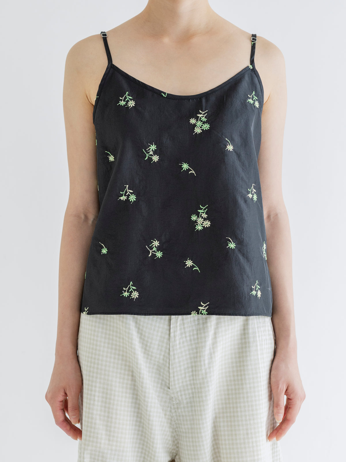 FLOWER  EMBROIDERY CAMISOLE