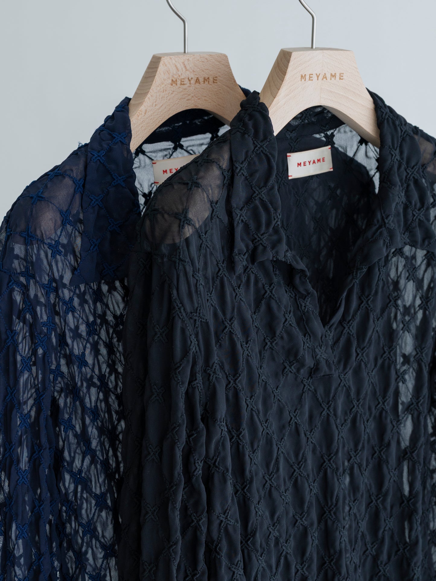 LACE SKIPPER BLOUSE