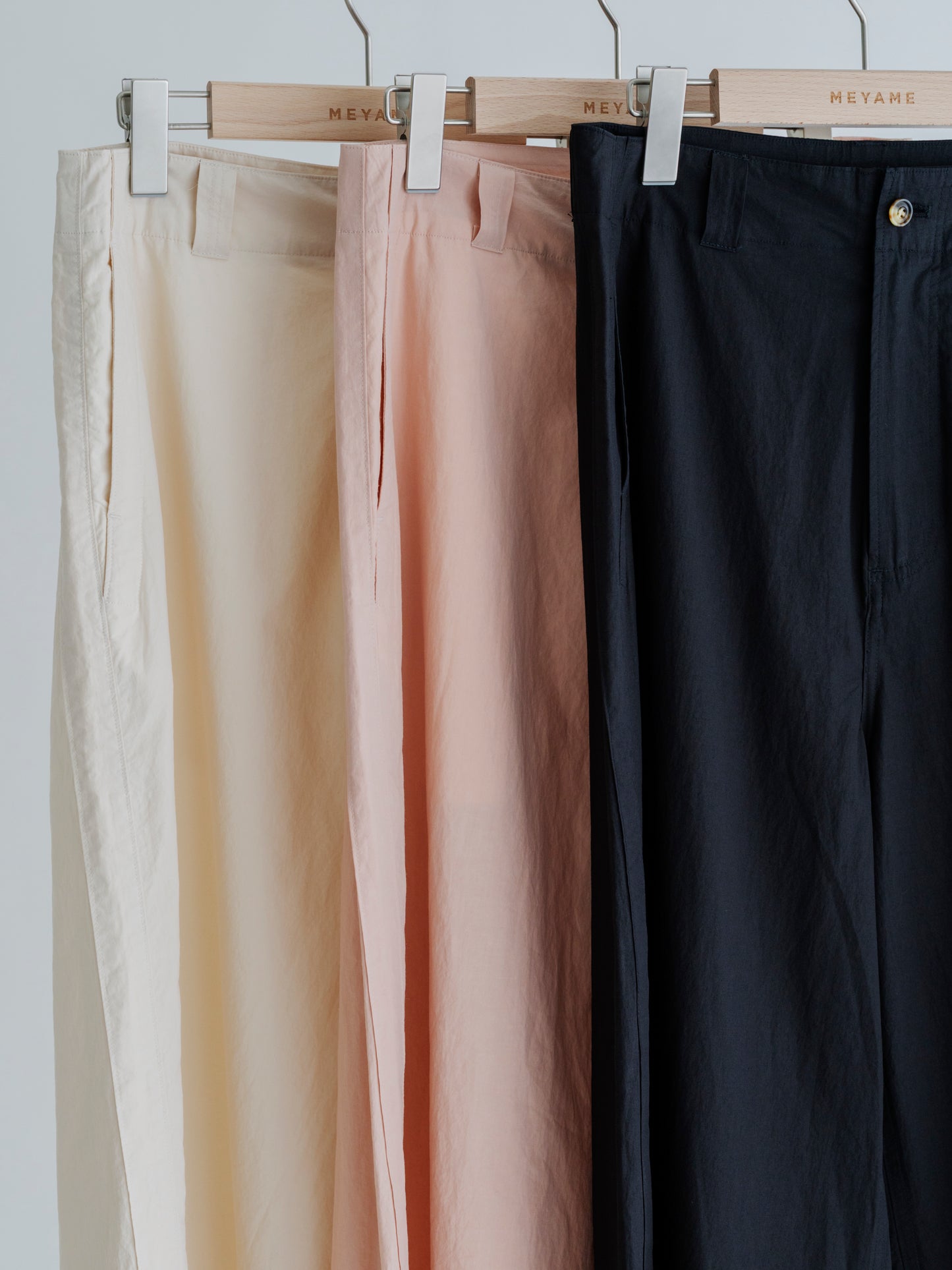 COTTON LINEN SIDE LINE WIDE HALF PANTS