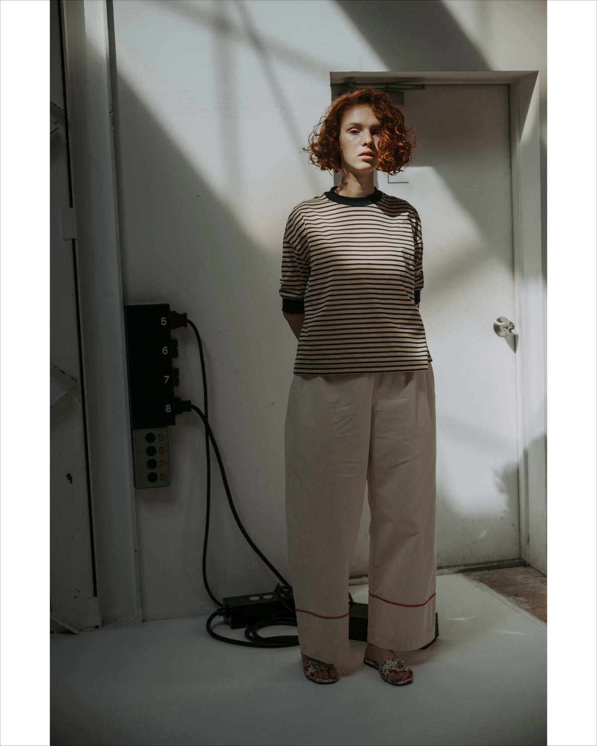 SHEER BORDER HALF-SLEEVE TEE
