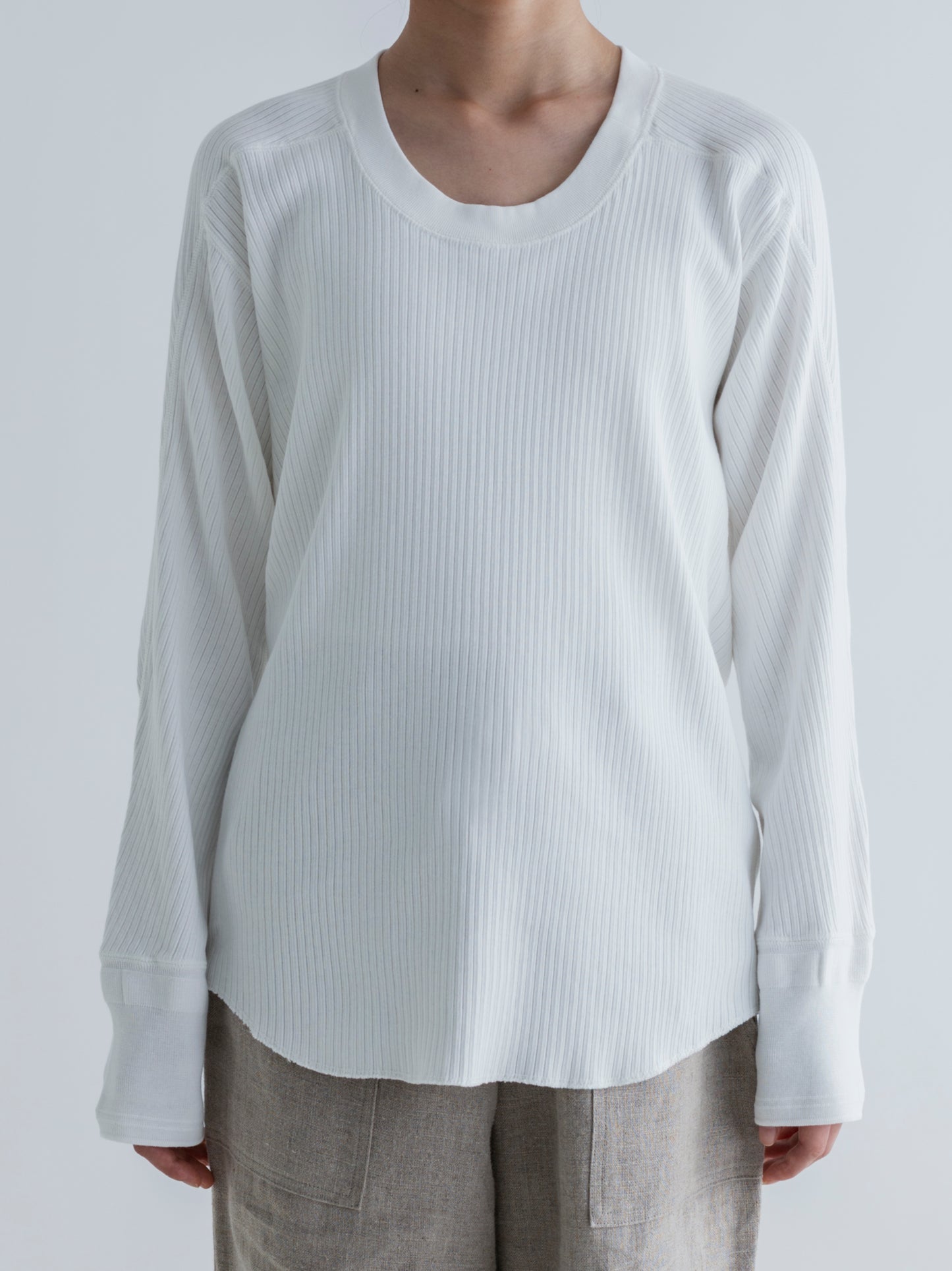 OBLONG NECK PULLOVER