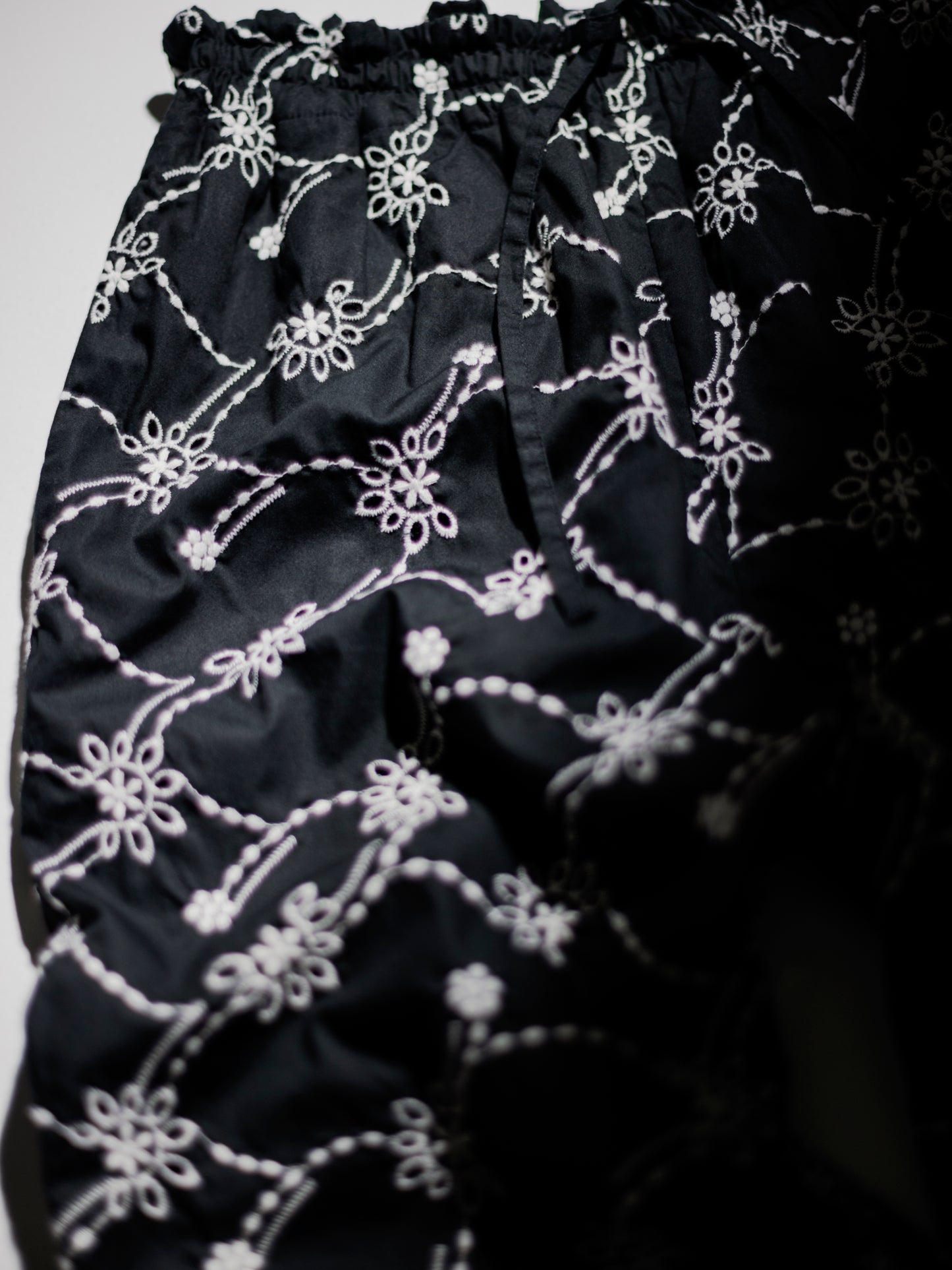 EMBROIDERED COZY PANTS