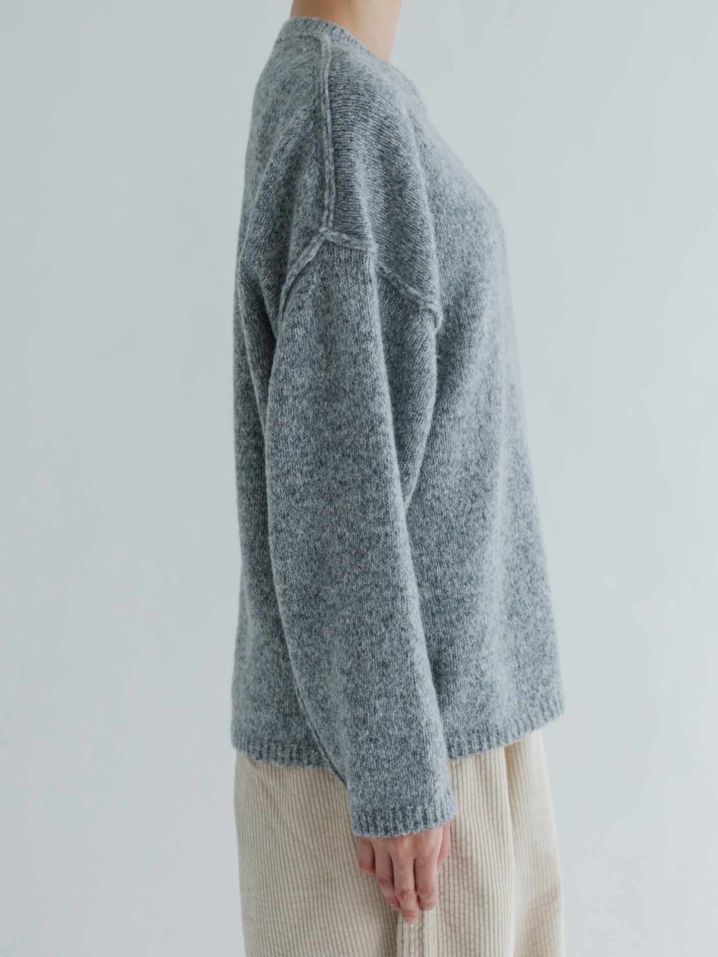 【Pre-order】OUT LINKING FLUFFY WOOL PULLOVER